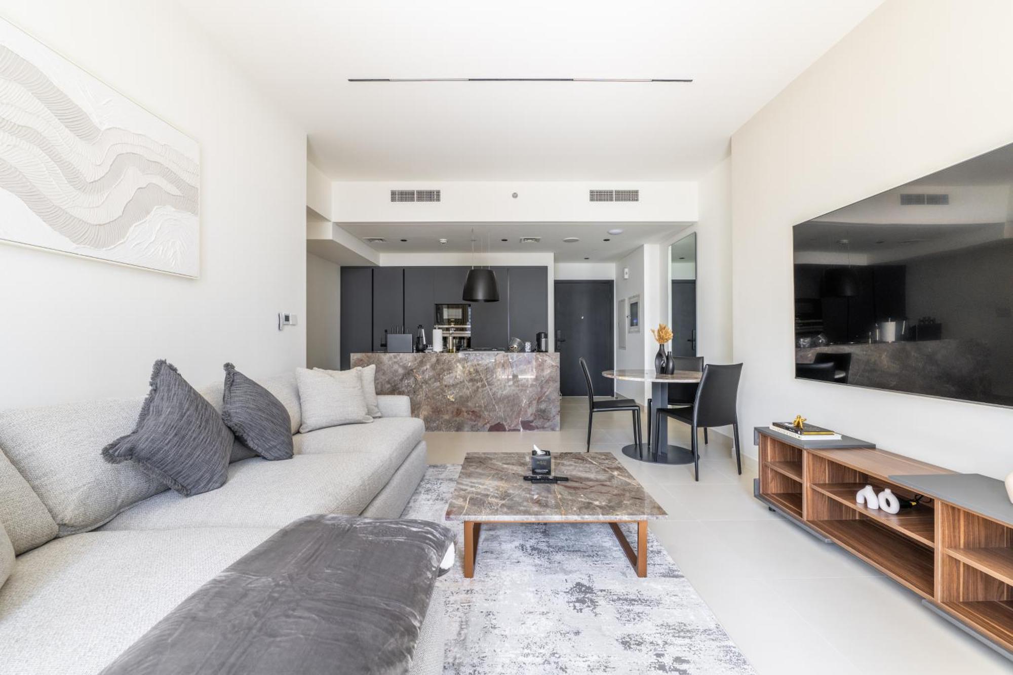 Stylish 3br Maid's In Burj Crown With Burj Khalifa View Dubai