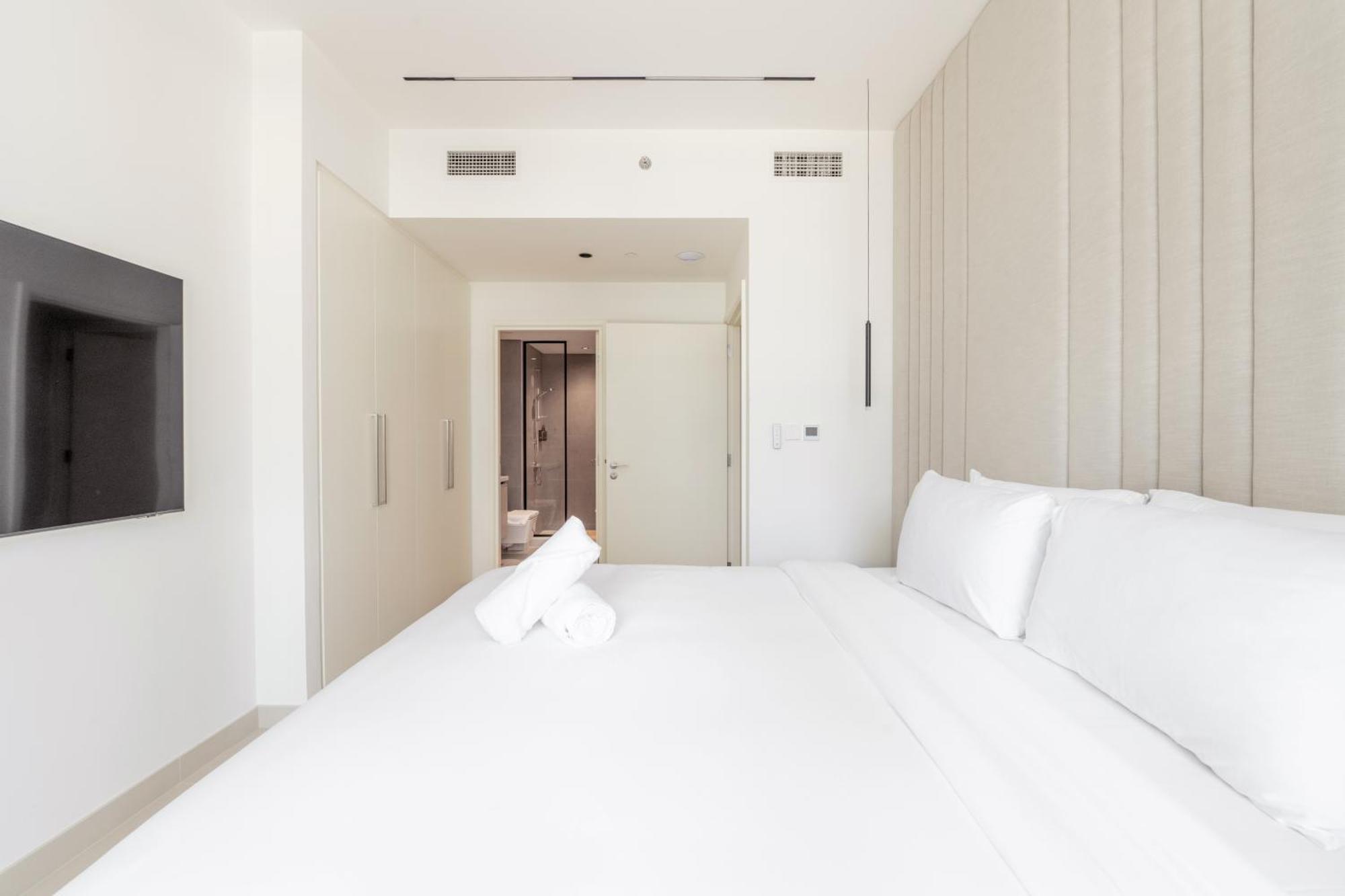 Apartment Stylish 3br Maid's In Burj Crown With Burj Khalifa View