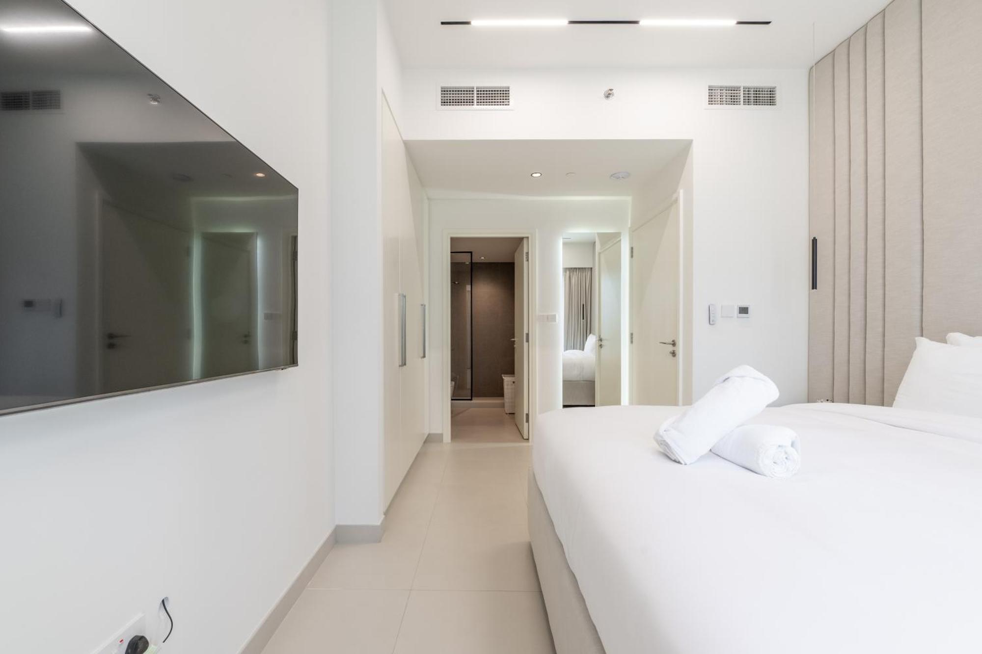 Apartment Stylish 3br Maid's In Burj Crown With Burj Khalifa View