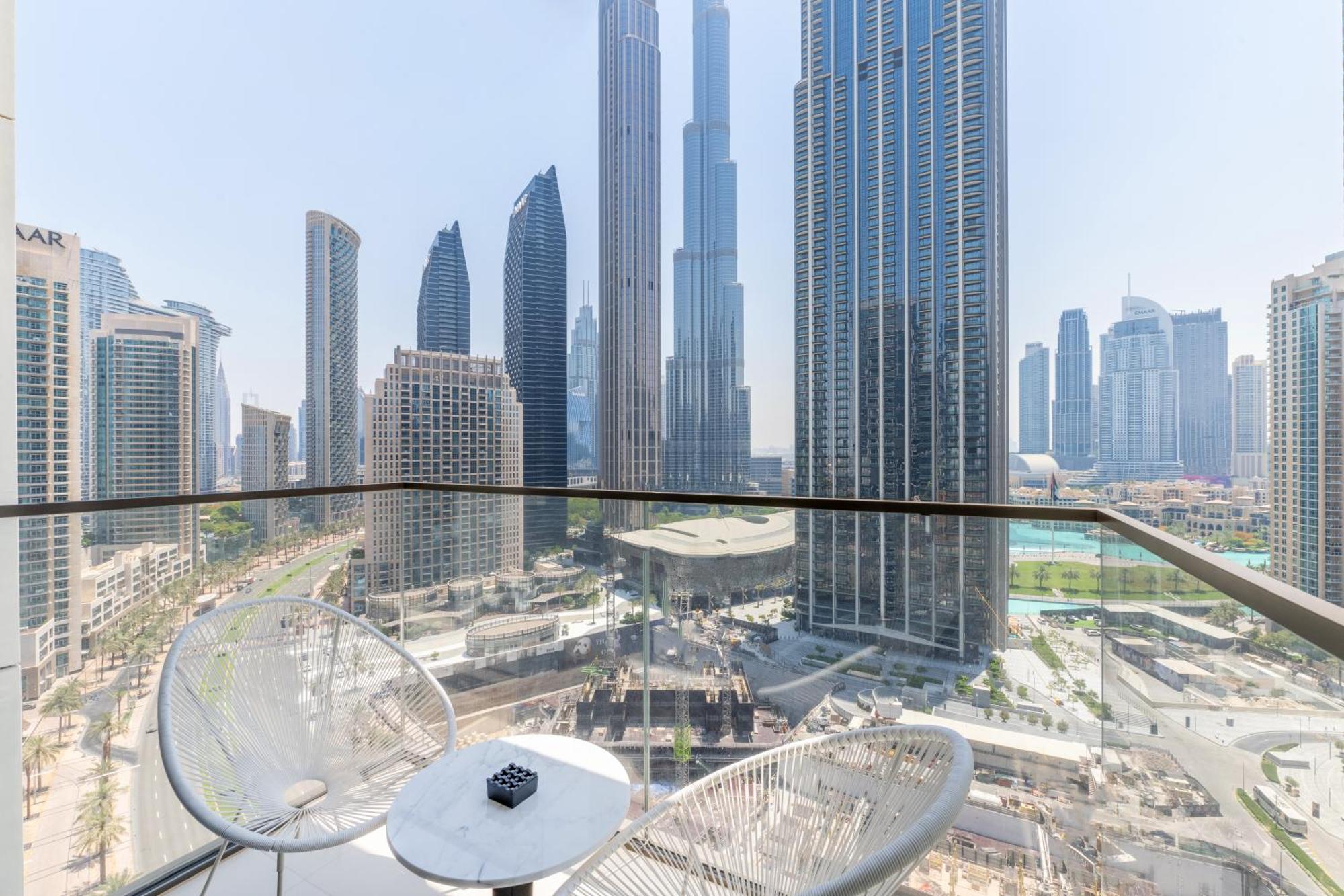 Stylish 3br Maid's In Burj Crown With Burj Khalifa View *