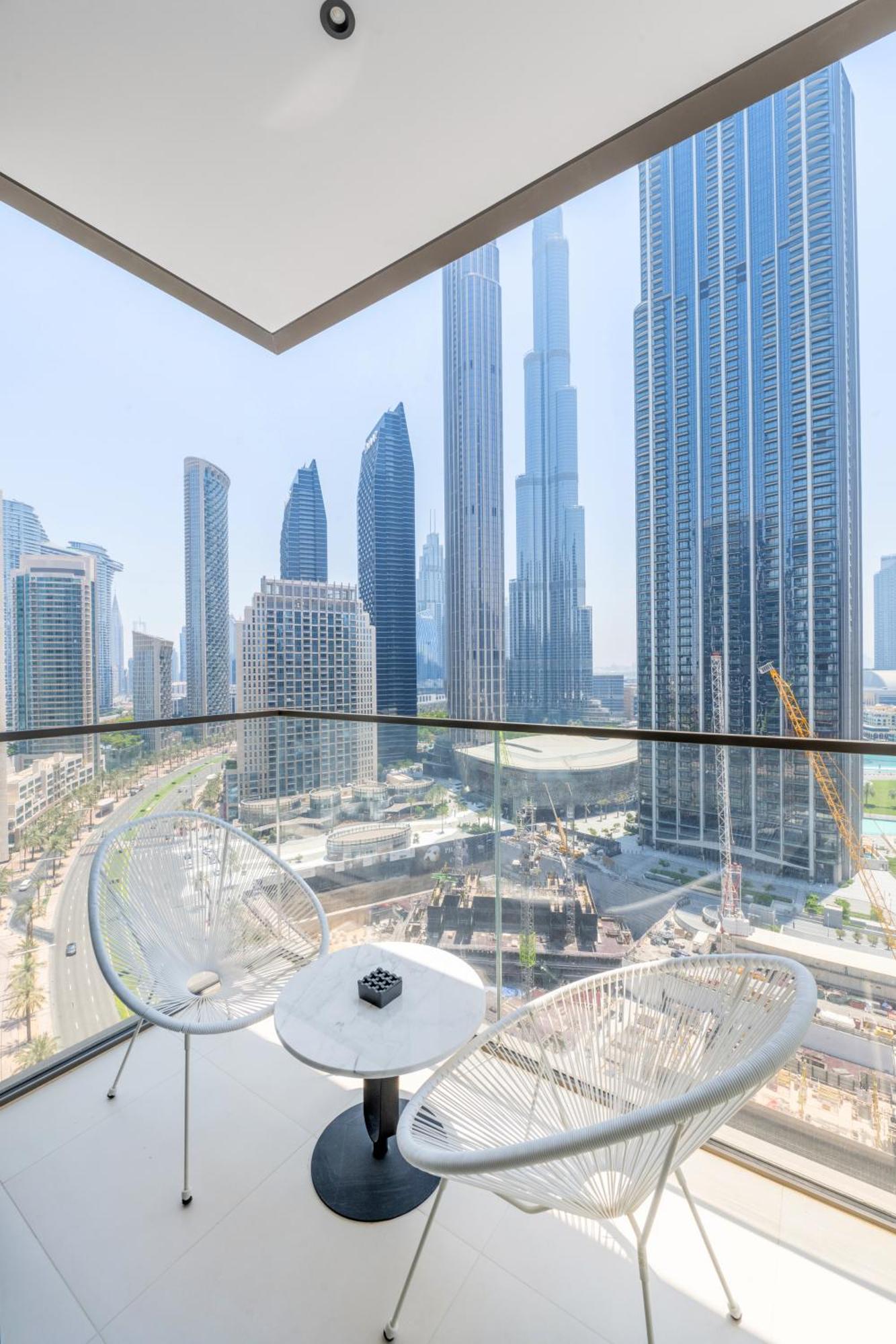 Stylish 3br Maid's In Burj Crown With Burj Khalifa View Apartment *