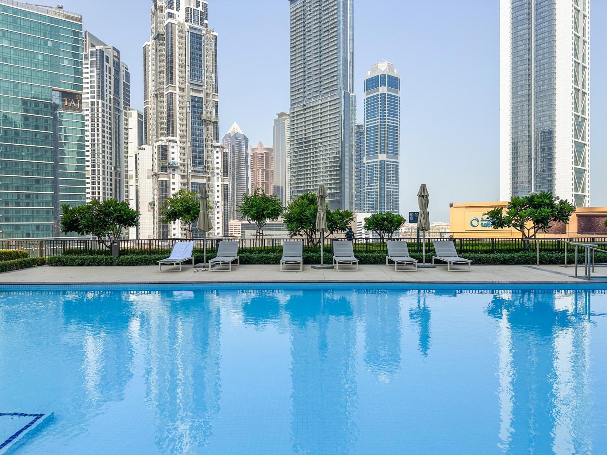 Stylish 3br Maid's In Burj Crown With Burj Khalifa View *