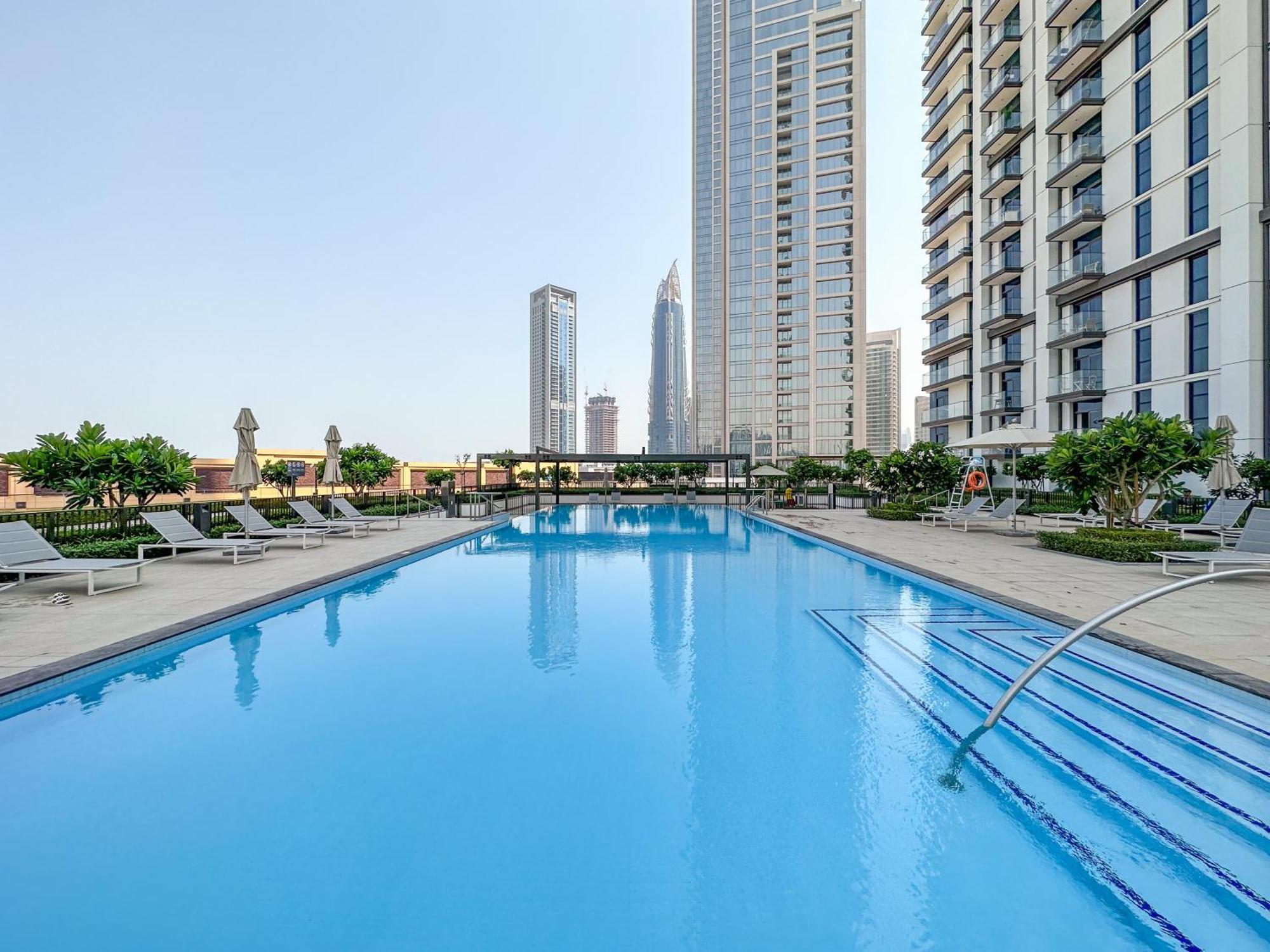 Stylish 3br Maid's In Burj Crown With Burj Khalifa View *