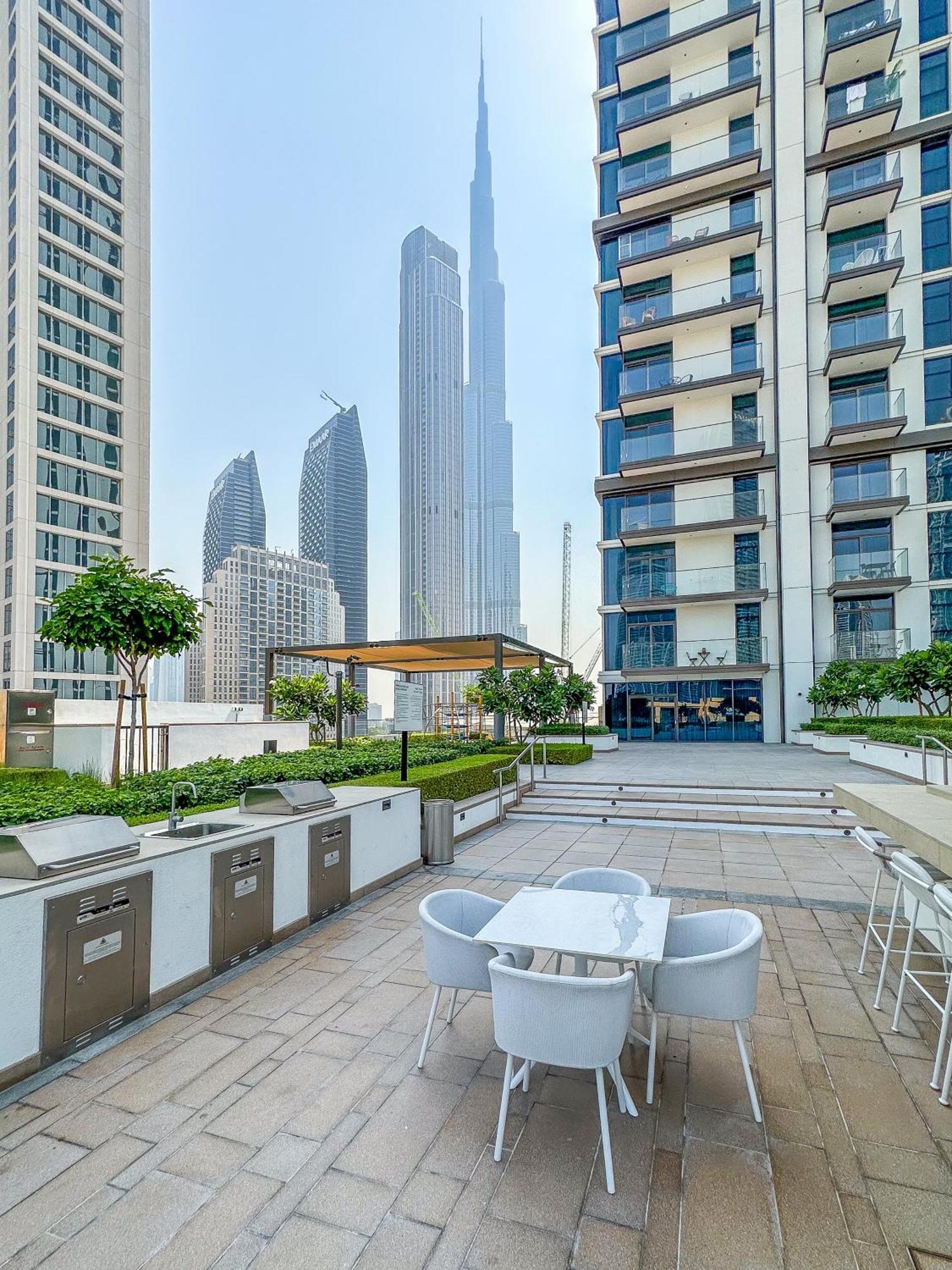 Apartment Stylish 3br Maid's In Burj Crown With Burj Khalifa View Dubai