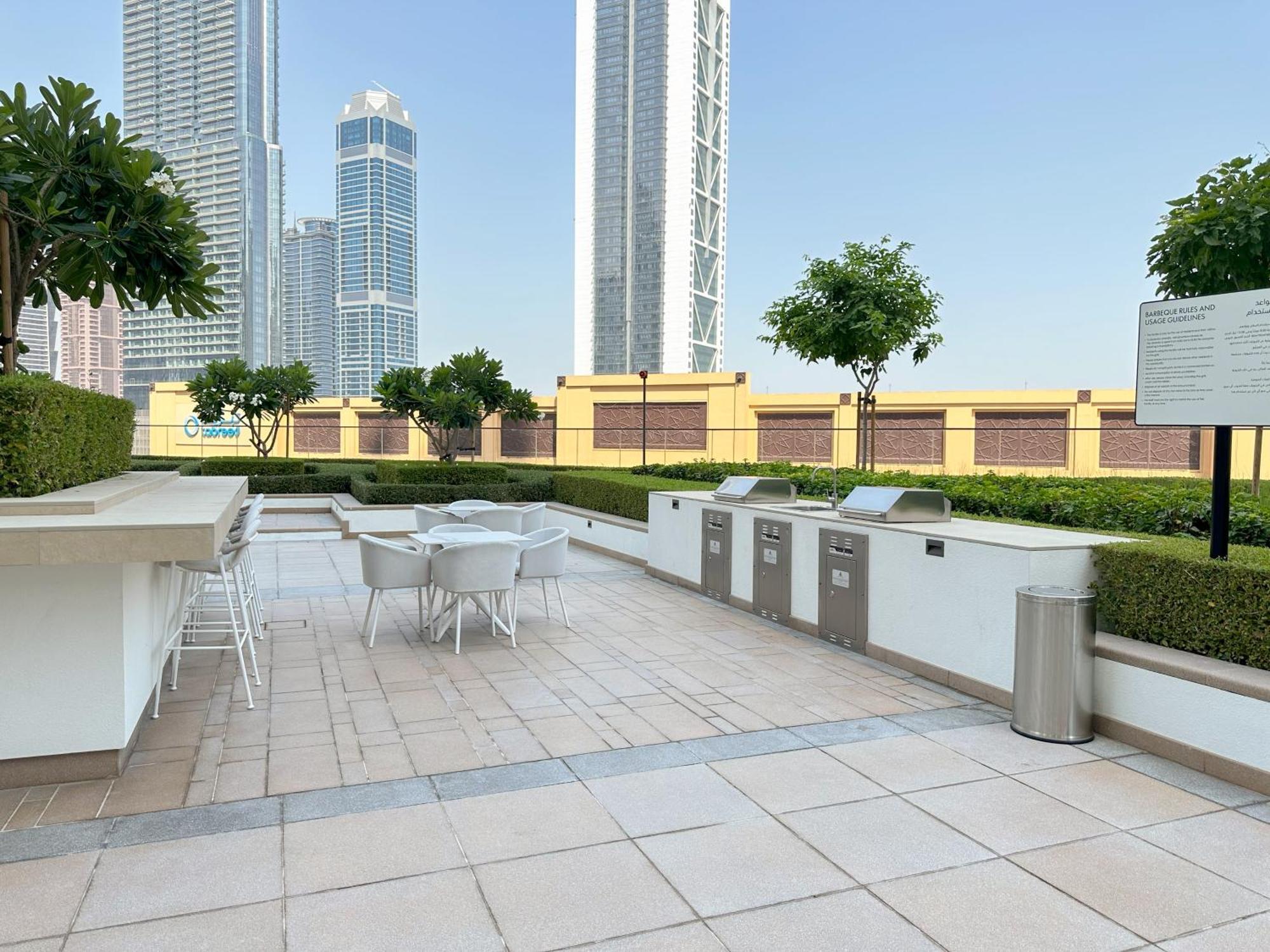 Stylish 3br Maid's In Burj Crown With Burj Khalifa View *