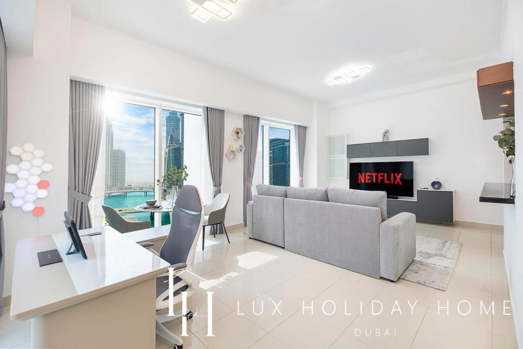 Lux The West Wharf Canal View Dubai