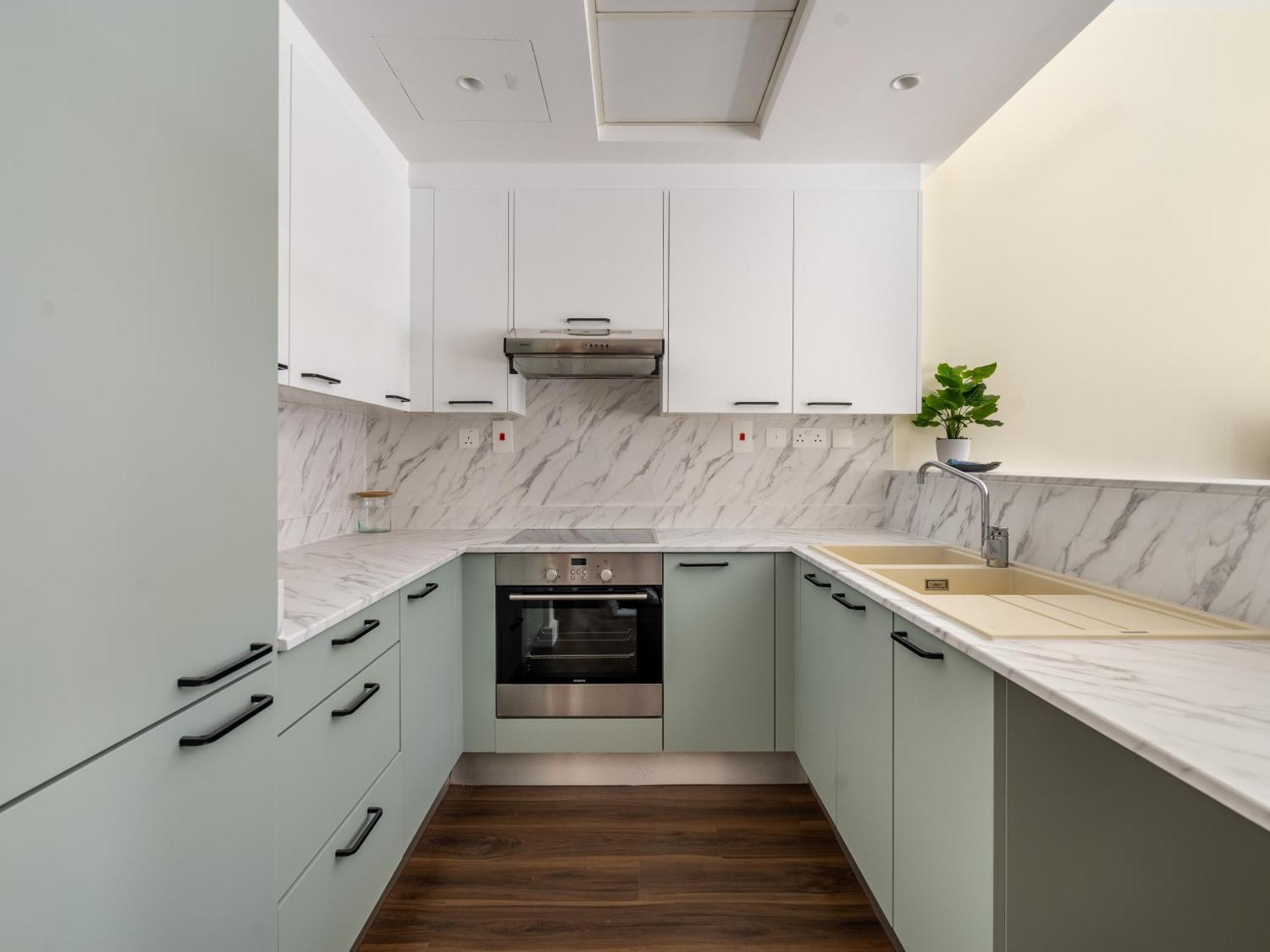 Apartment Chic In The Heart Of With Pool Dubai