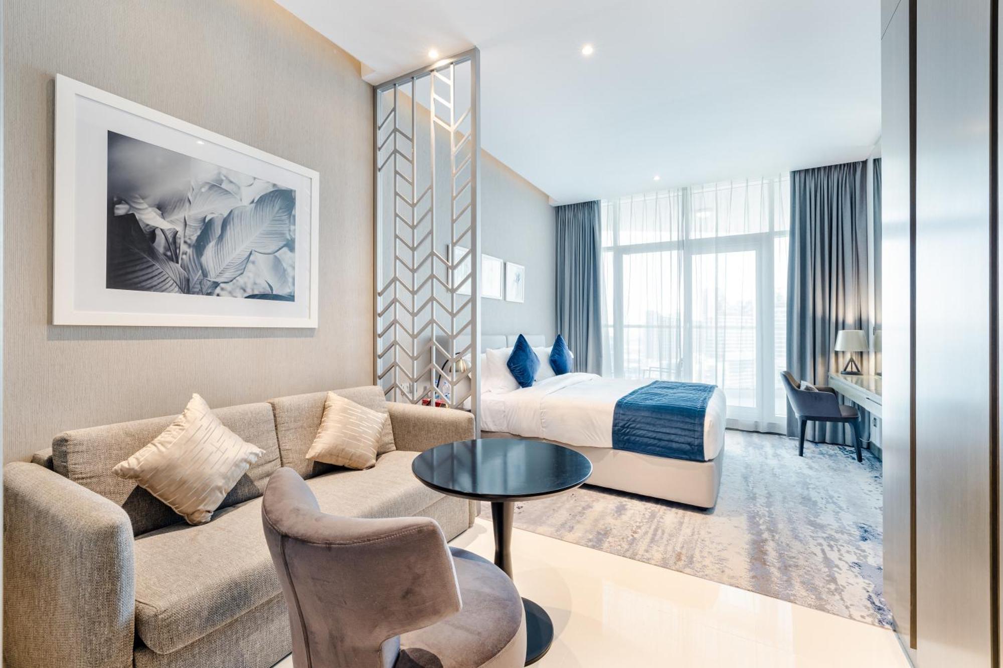 A Living-modern With Balcony & Canal View At Prive 2507b ,business Bay Apartment