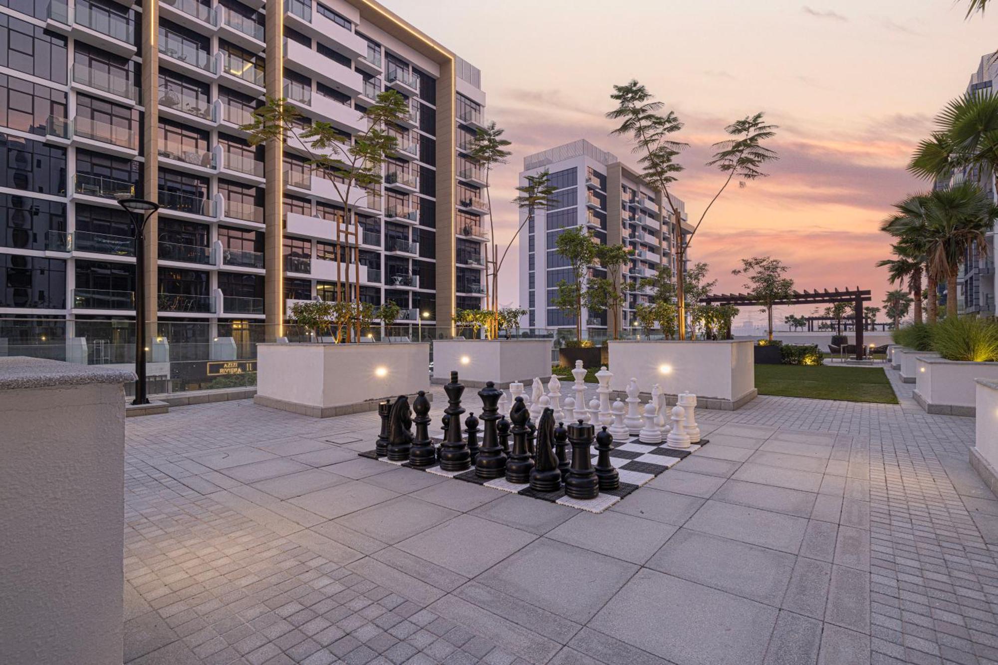 Elegant 1br L Breathtaking Boulevard Views * Dubai