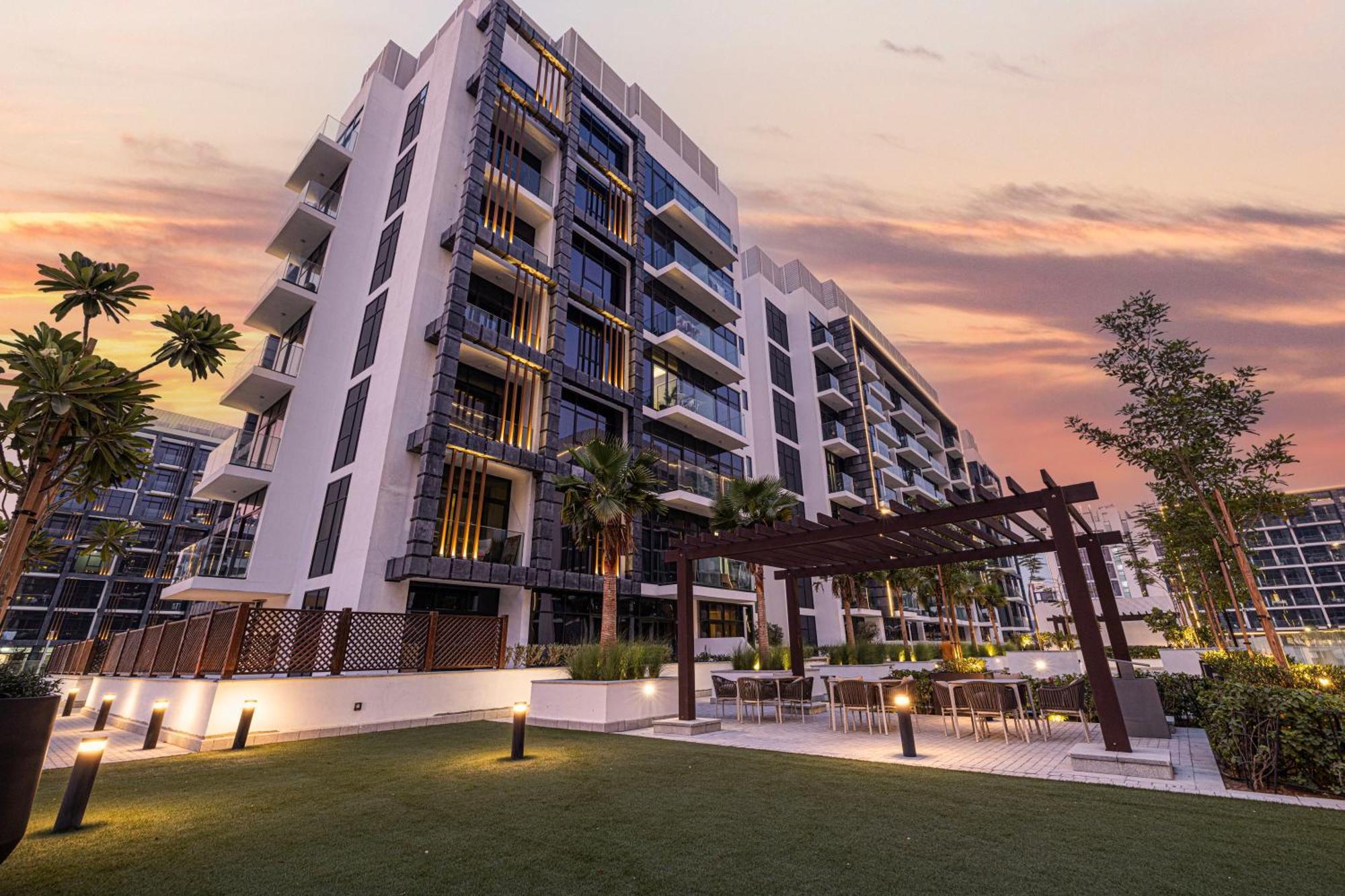 Elegant 1br L Breathtaking Boulevard Views * Dubai