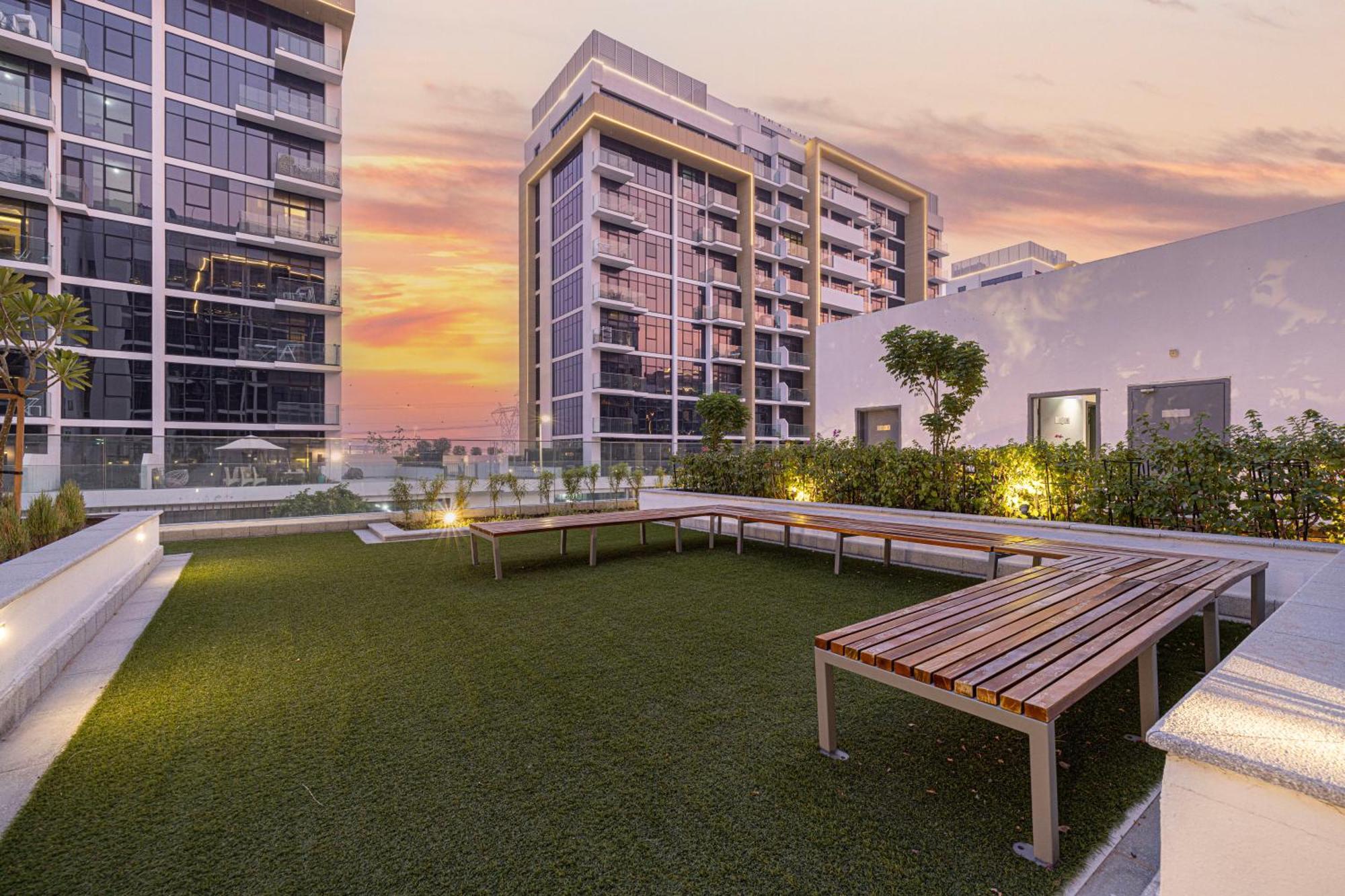 Apartment Elegant 1br L Breathtaking Boulevard Views