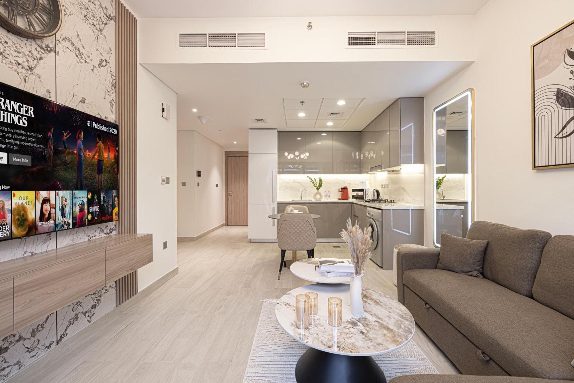 Elegant 1br L Breathtaking Boulevard Views Apartment