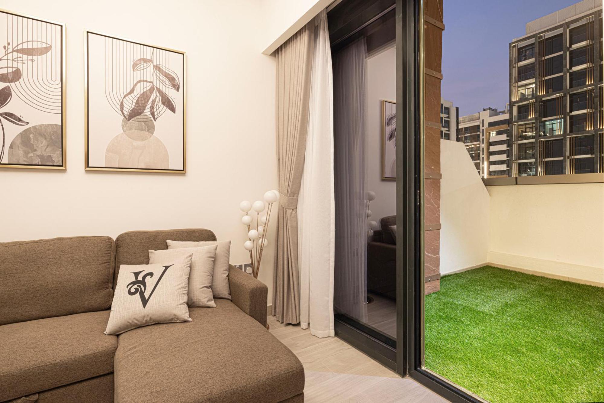 Apartment Elegant 1br L Breathtaking Boulevard Views *