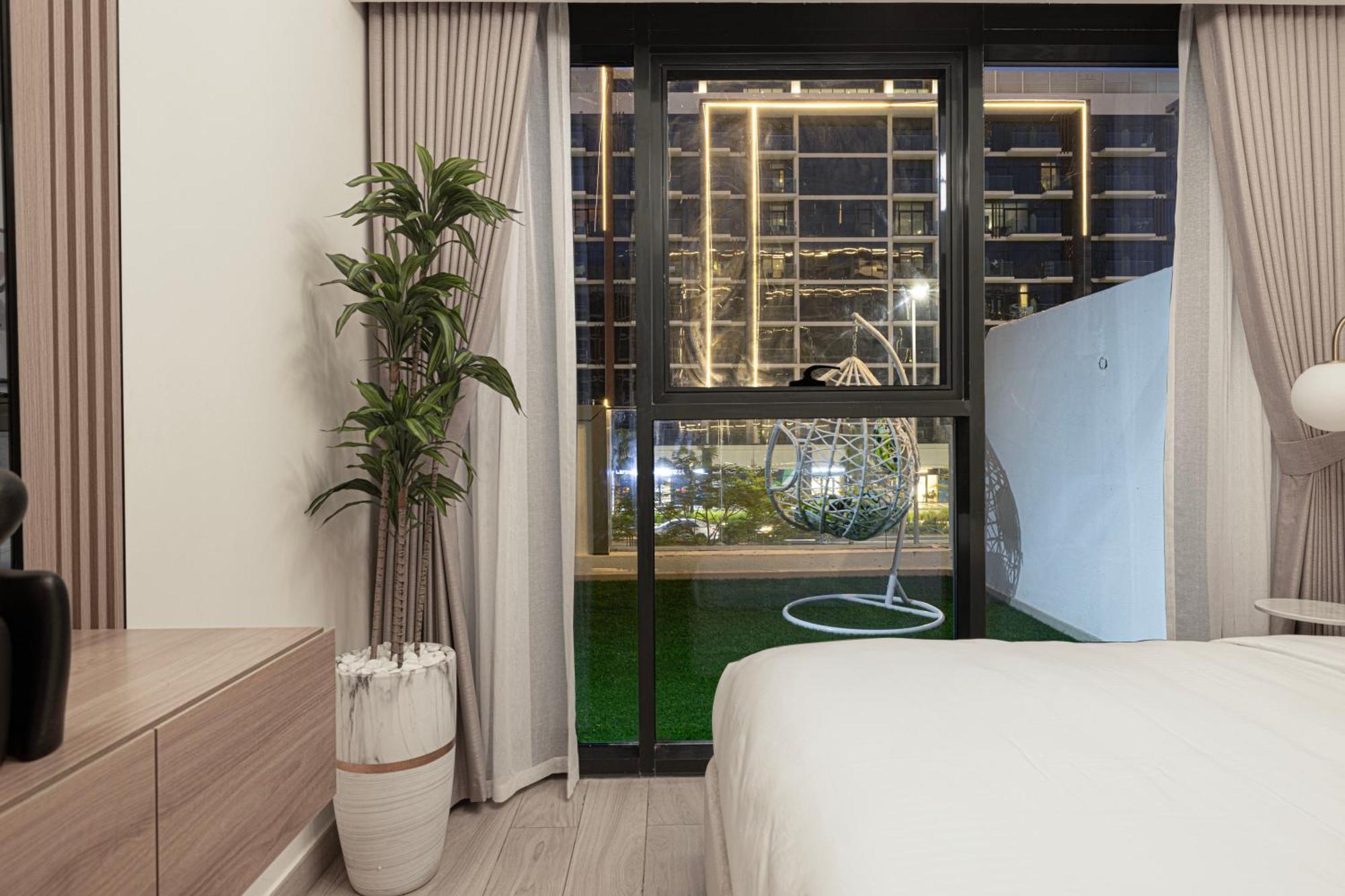 Elegant 1br L Breathtaking Boulevard Views Dubai