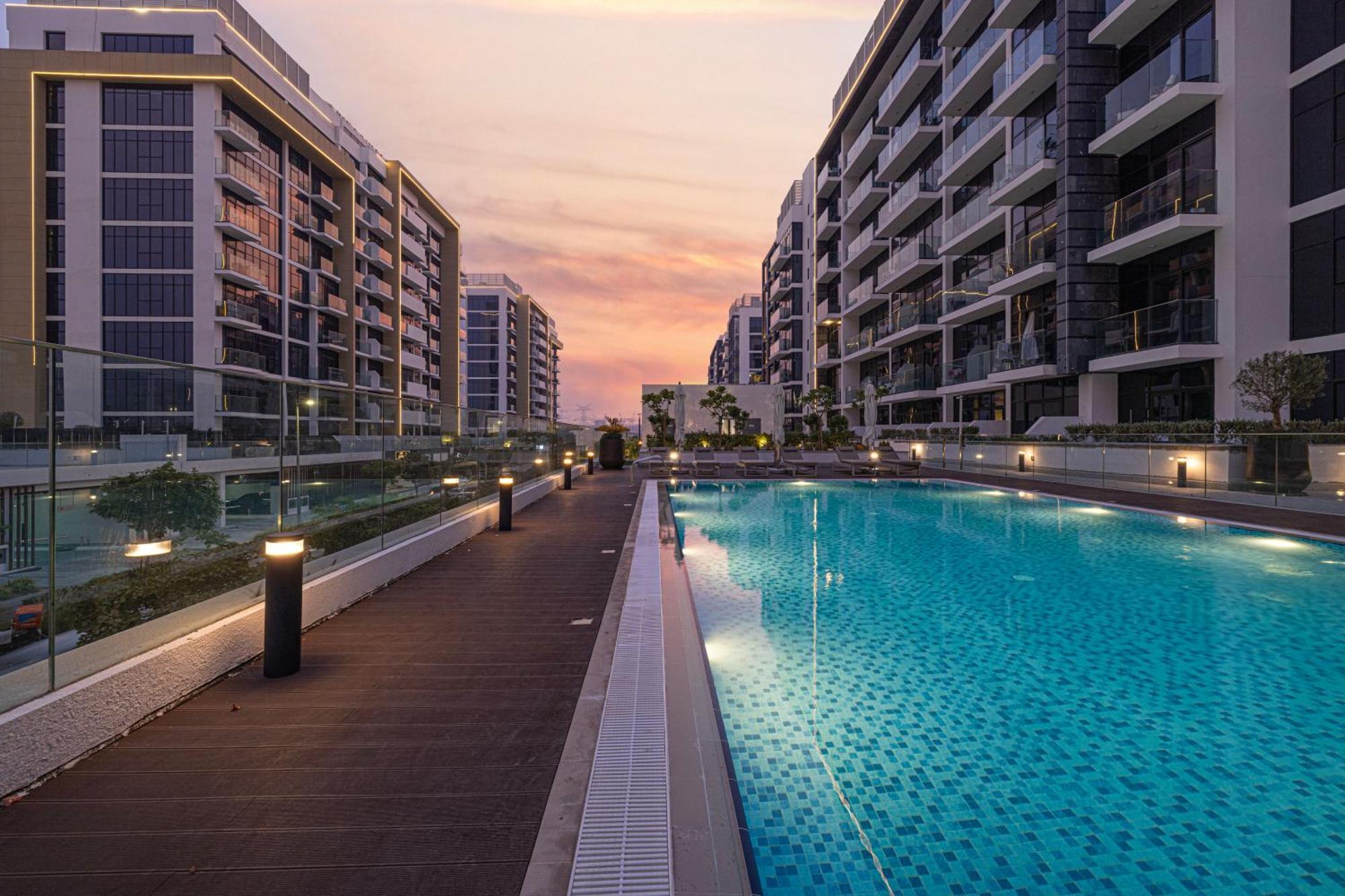 Apartment Elegant 1br L Breathtaking Boulevard Views *