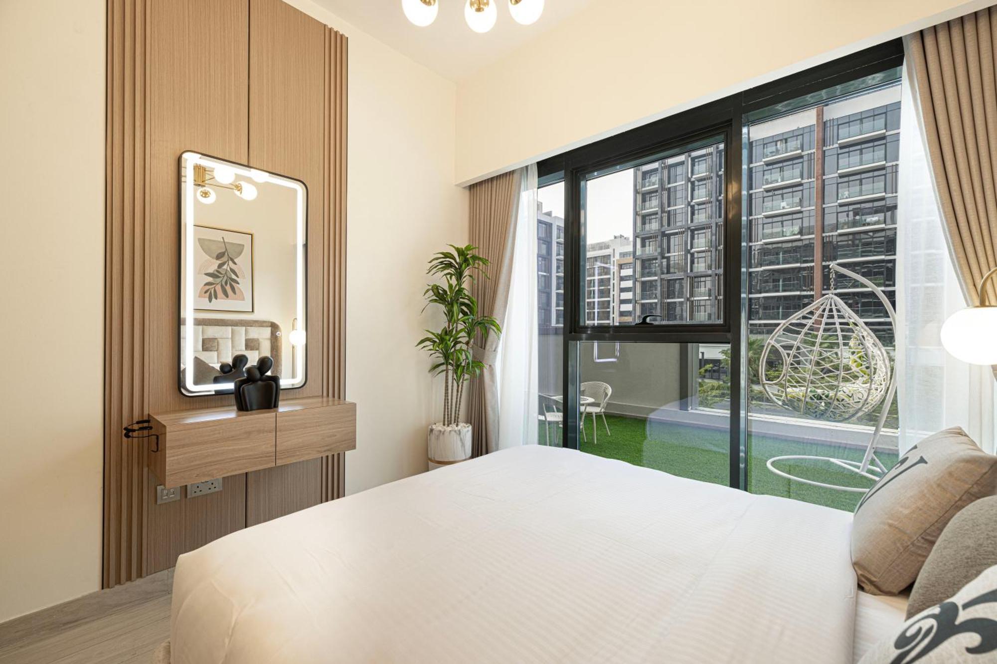 Apartment Elegant 1br L Breathtaking Boulevard Views *