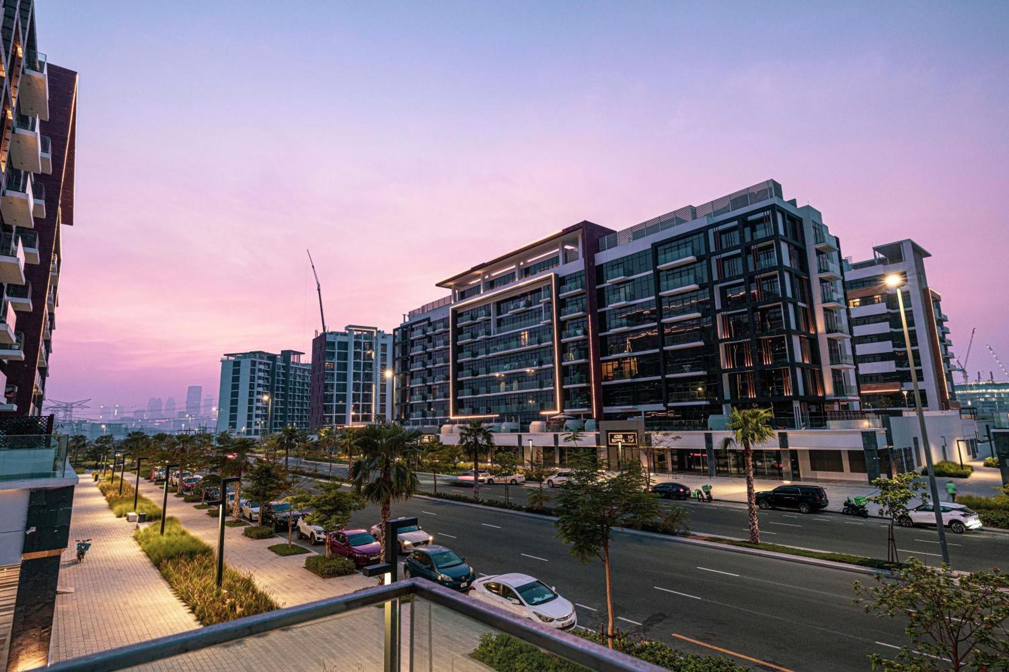 Elegant 1br L Breathtaking Boulevard Views