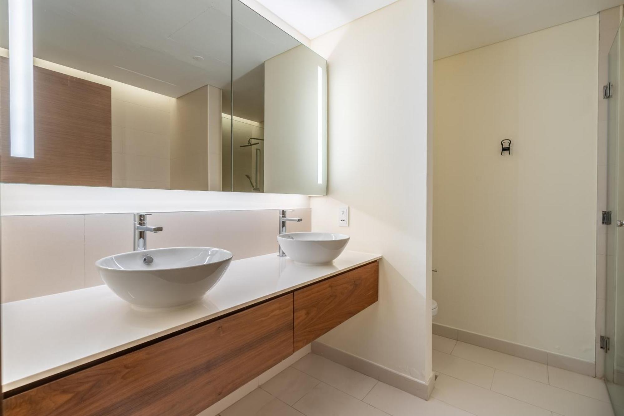 Walk Specter Apartment *