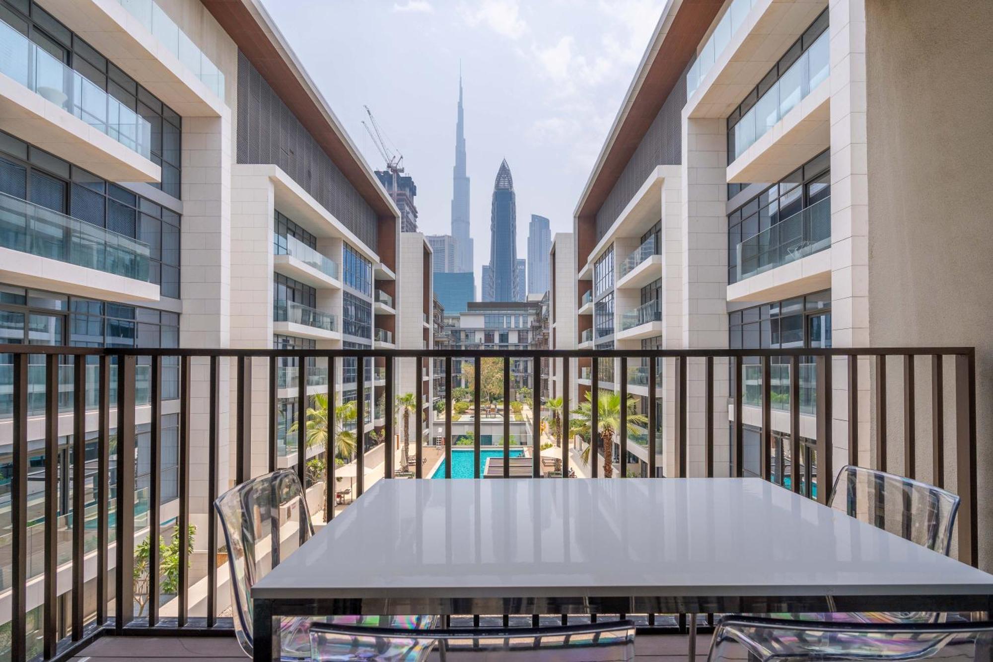 Walk Specter Apartment Dubai