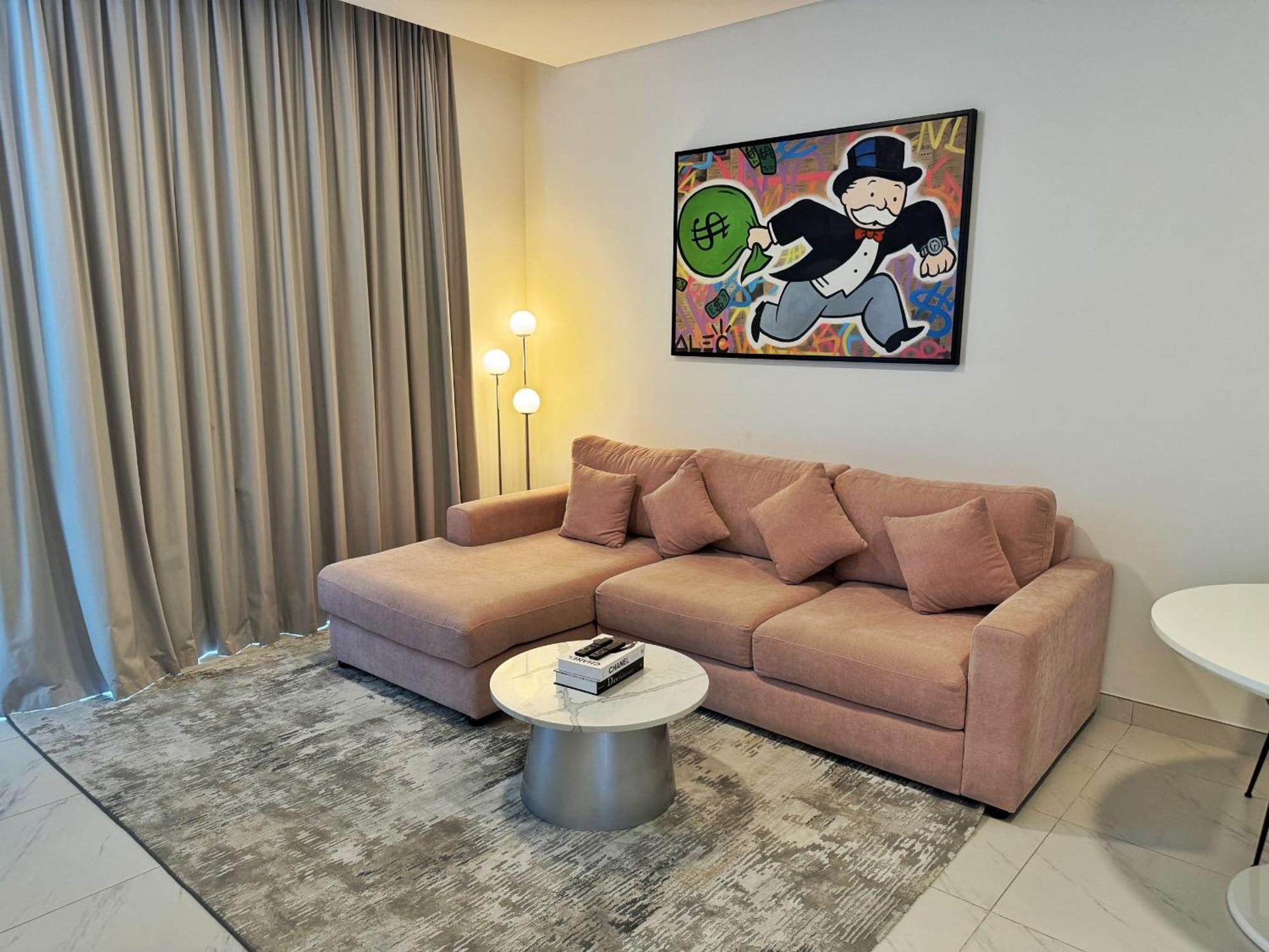 Apartment Panoramic 1br With Crystal Lagoon & Downtown View Dubai