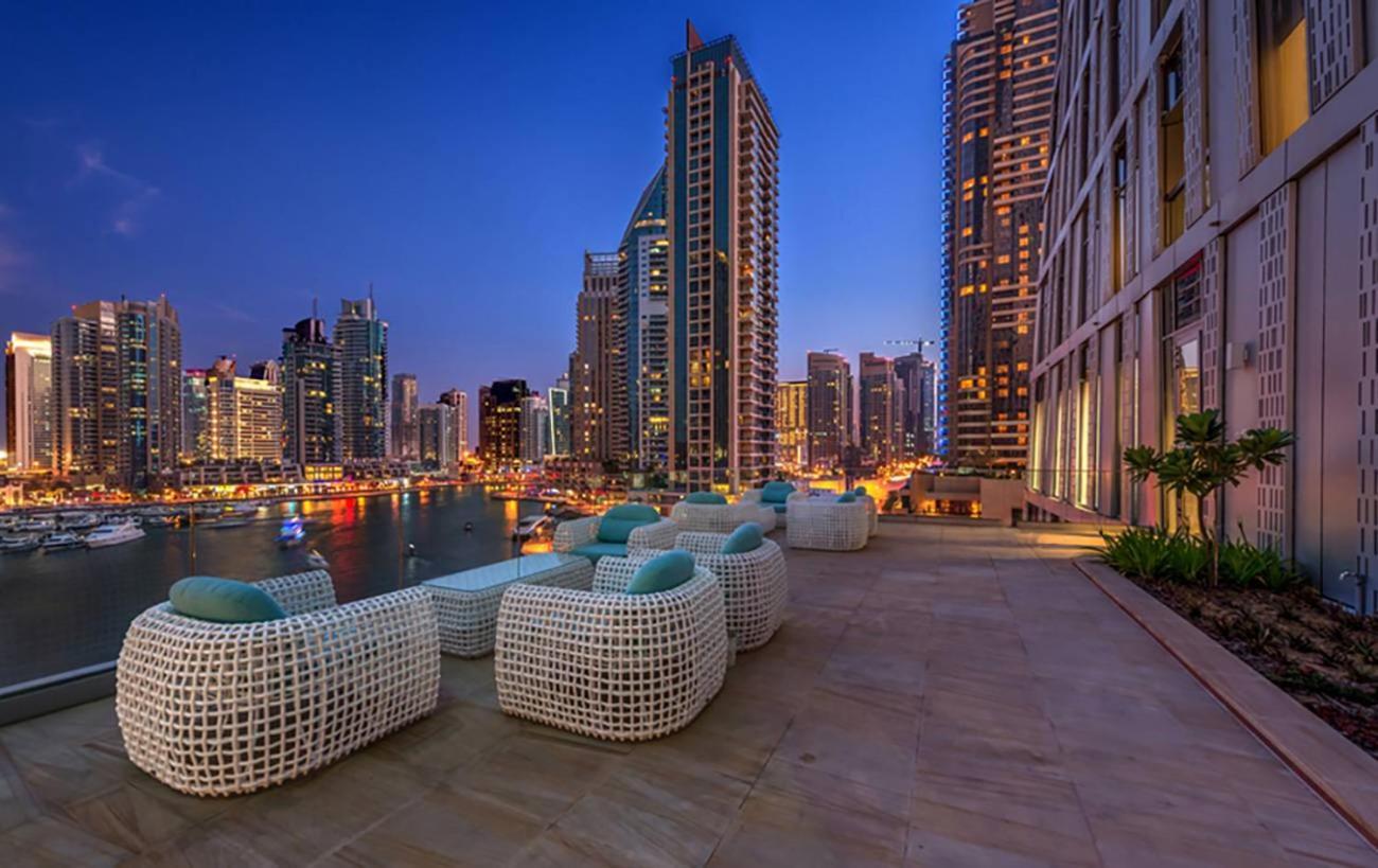 Cayan Tower - Of Choice Dubai