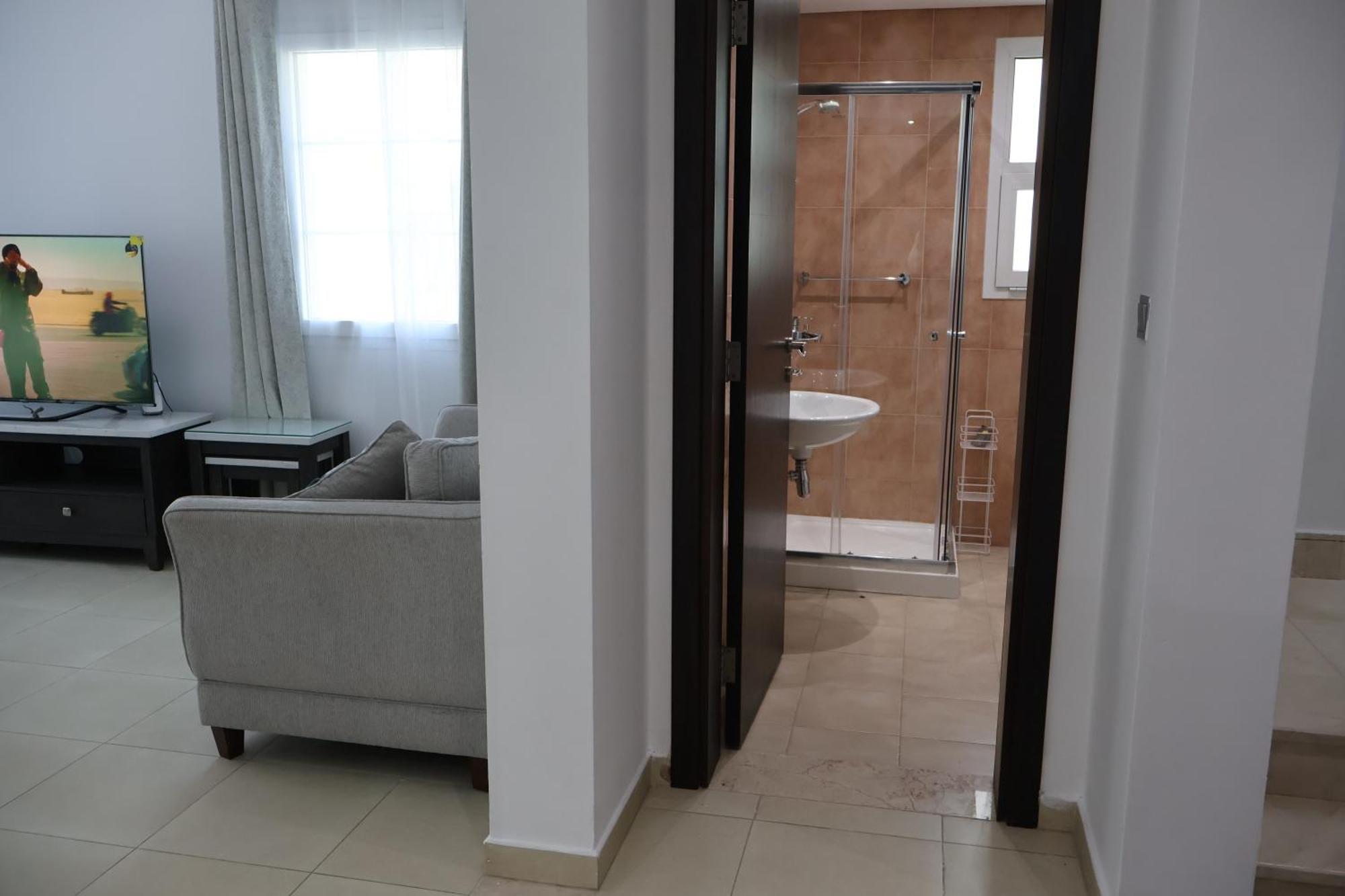 Fully Furnished Garden 2 Bedroom Holiday home Dubai