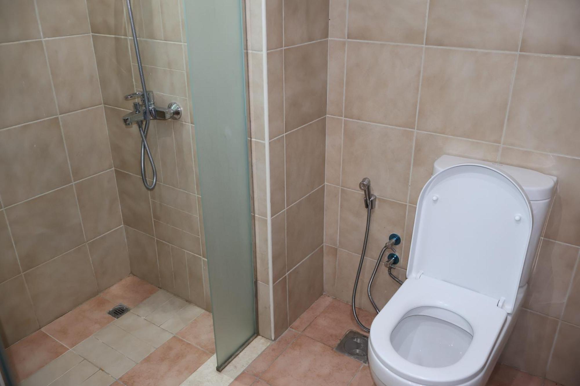 Fully Furnished Garden 2 Bedroom *