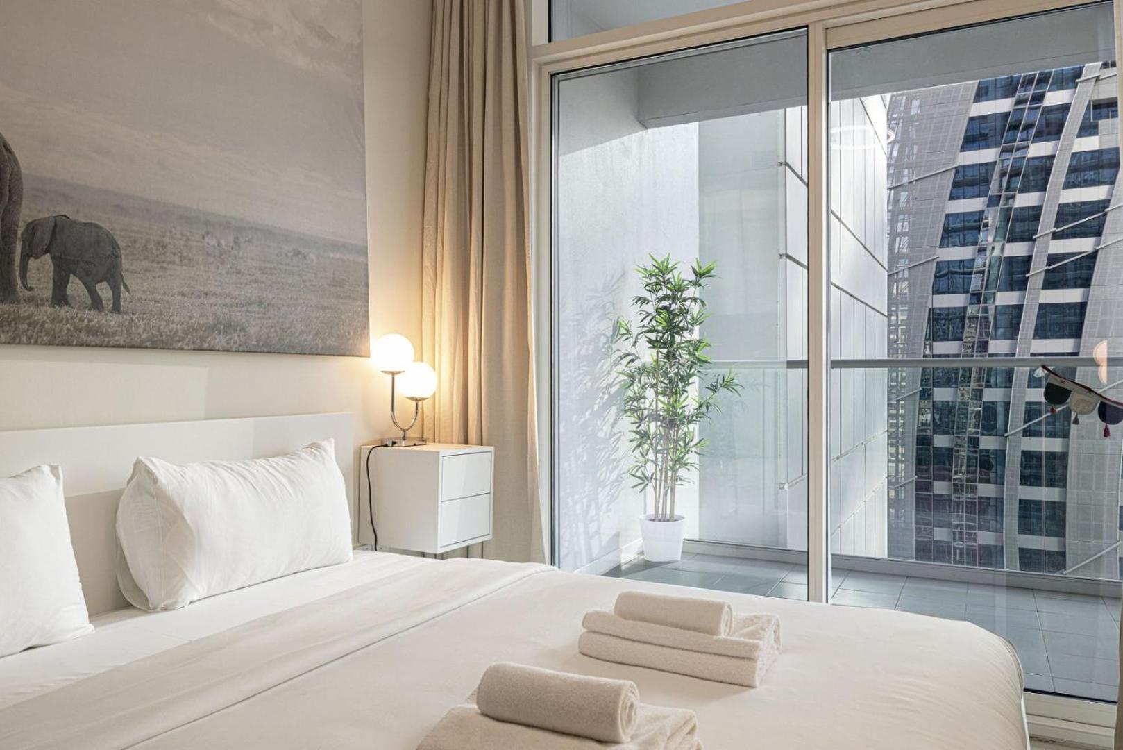 Apartment Luxe | 1br | Close To Burj Khalifa & Mall *