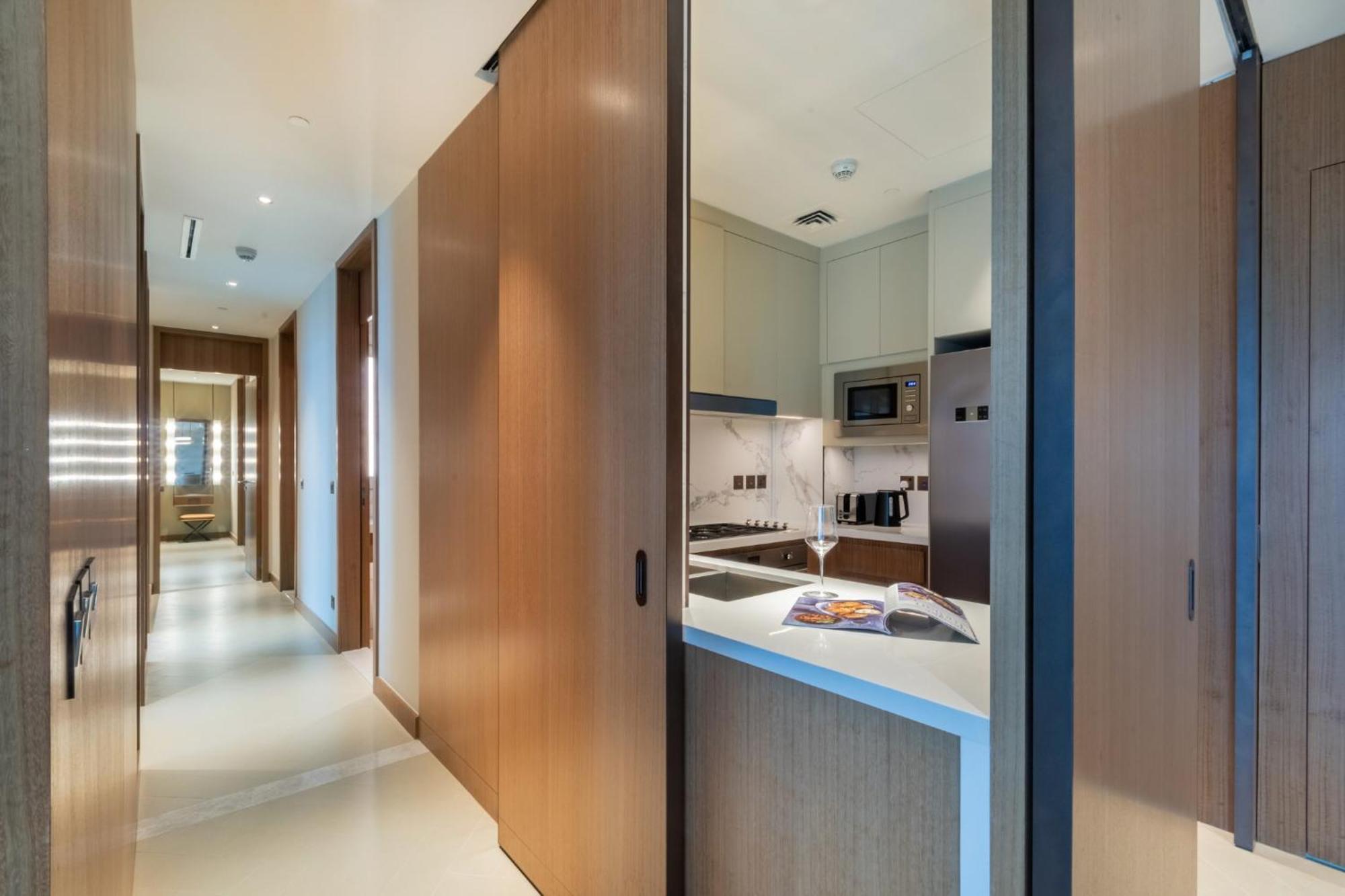 Apartment Skyline Symphony 3 Bedroom I Address Opera Residences I Iconic Burj Khalifa And Fountain Views I By Meerak Dubai