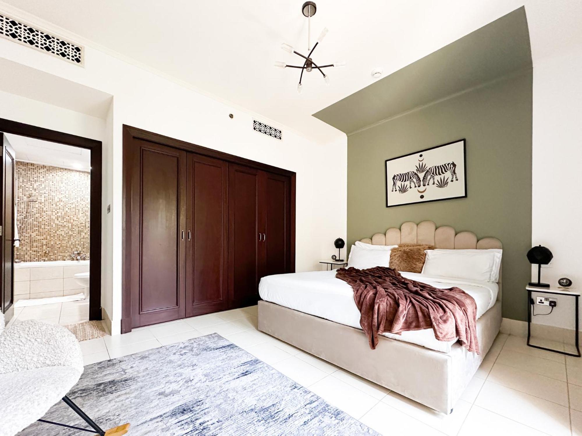 Trophy 2br Aladdin Estate W Burj Khalifa View *