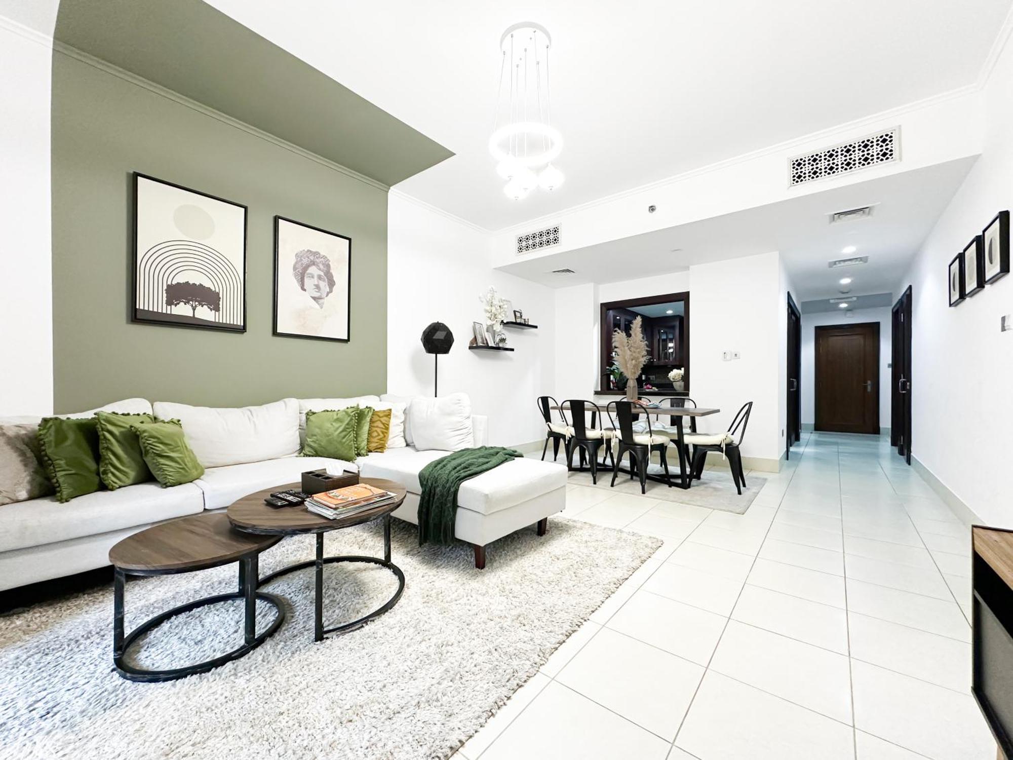Trophy 2br Aladdin Estate W Burj Khalifa View Apartment