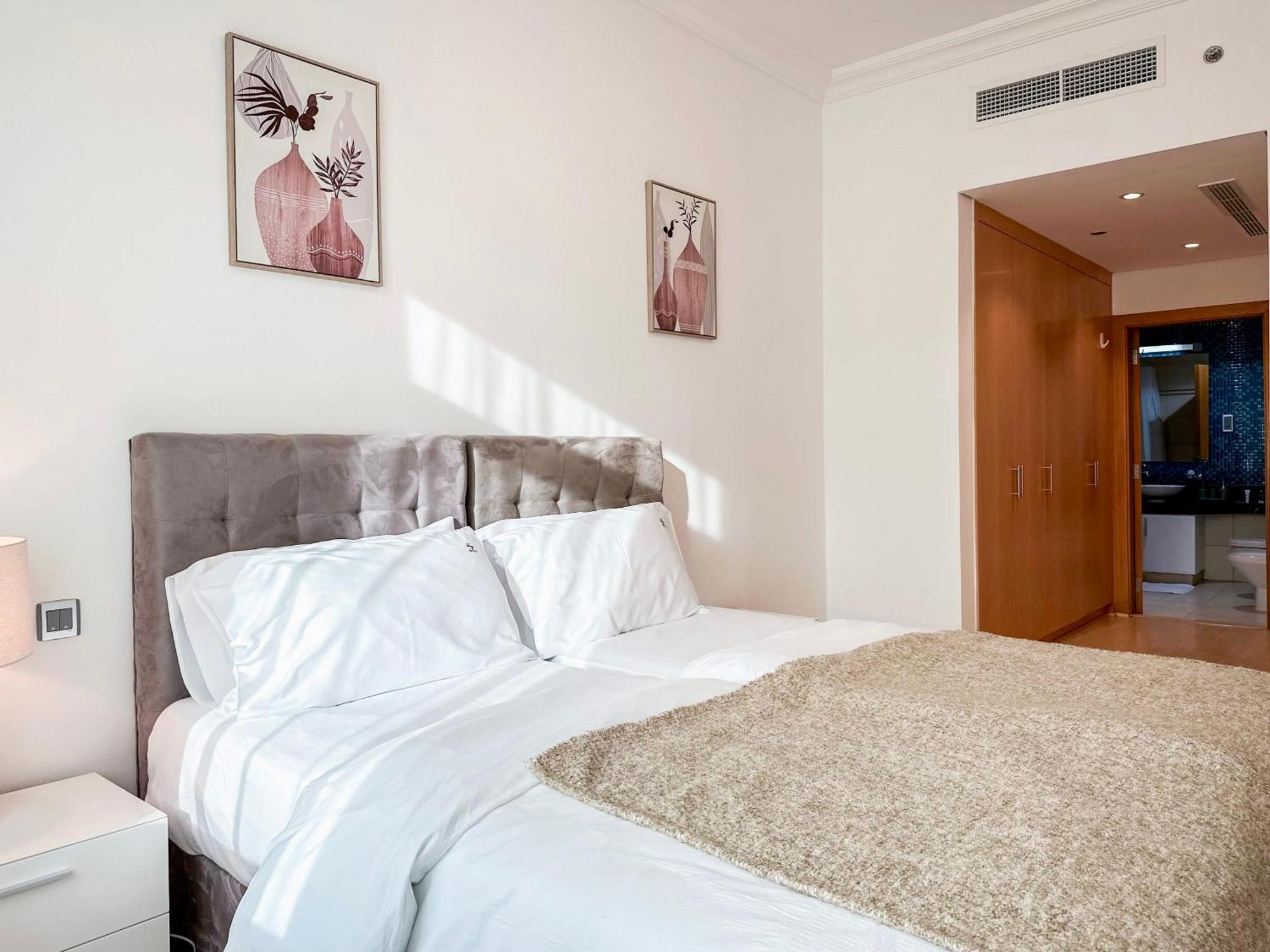 Bright 2br With Garden View - Palm Jumeirah Apartment Dubai