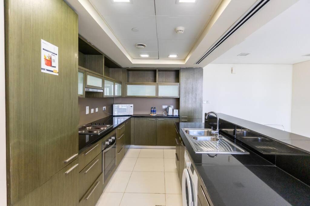 Apartment Spacious 1 Bedroom In Downtown Near Burj Khalifa