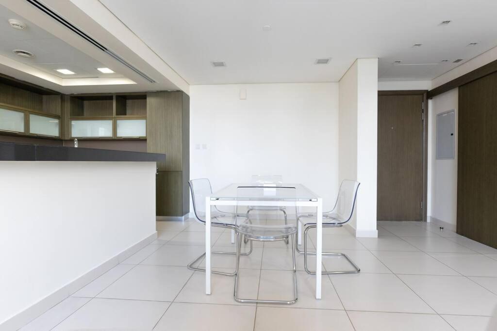 Spacious 1 Bedroom In Downtown Near Burj Khalifa