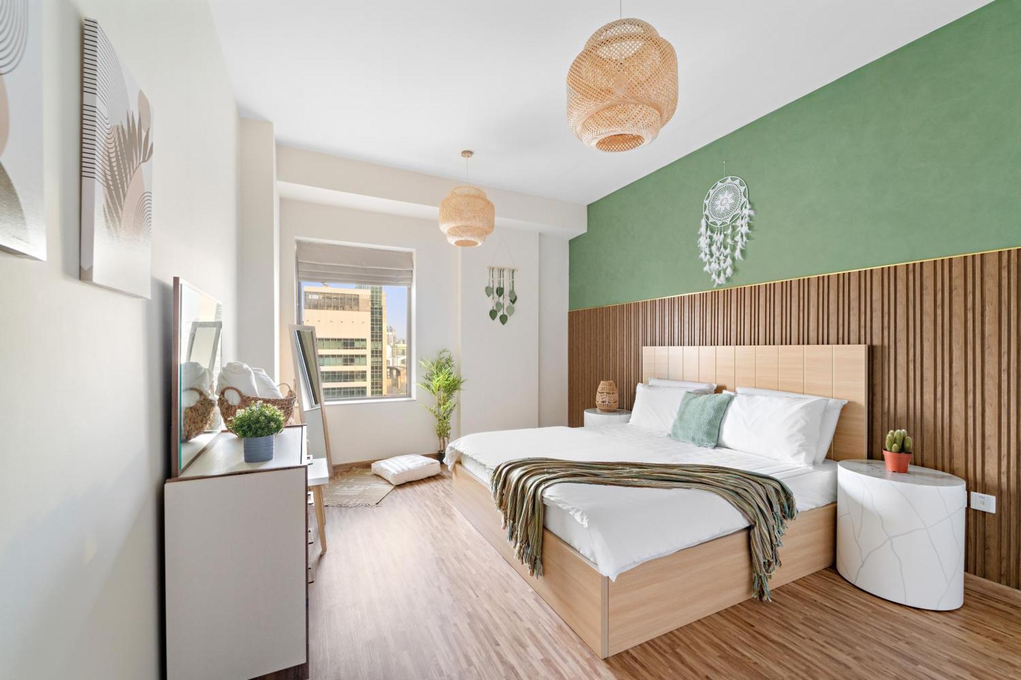 Holiday home Aesthetic , Sleeps 6, Pool, Gym & Waterfront Views Dubai