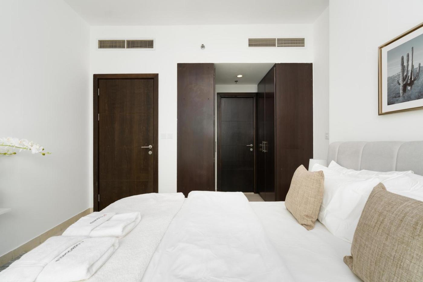 Apartment Opulent 1 Bedroom Marina View
