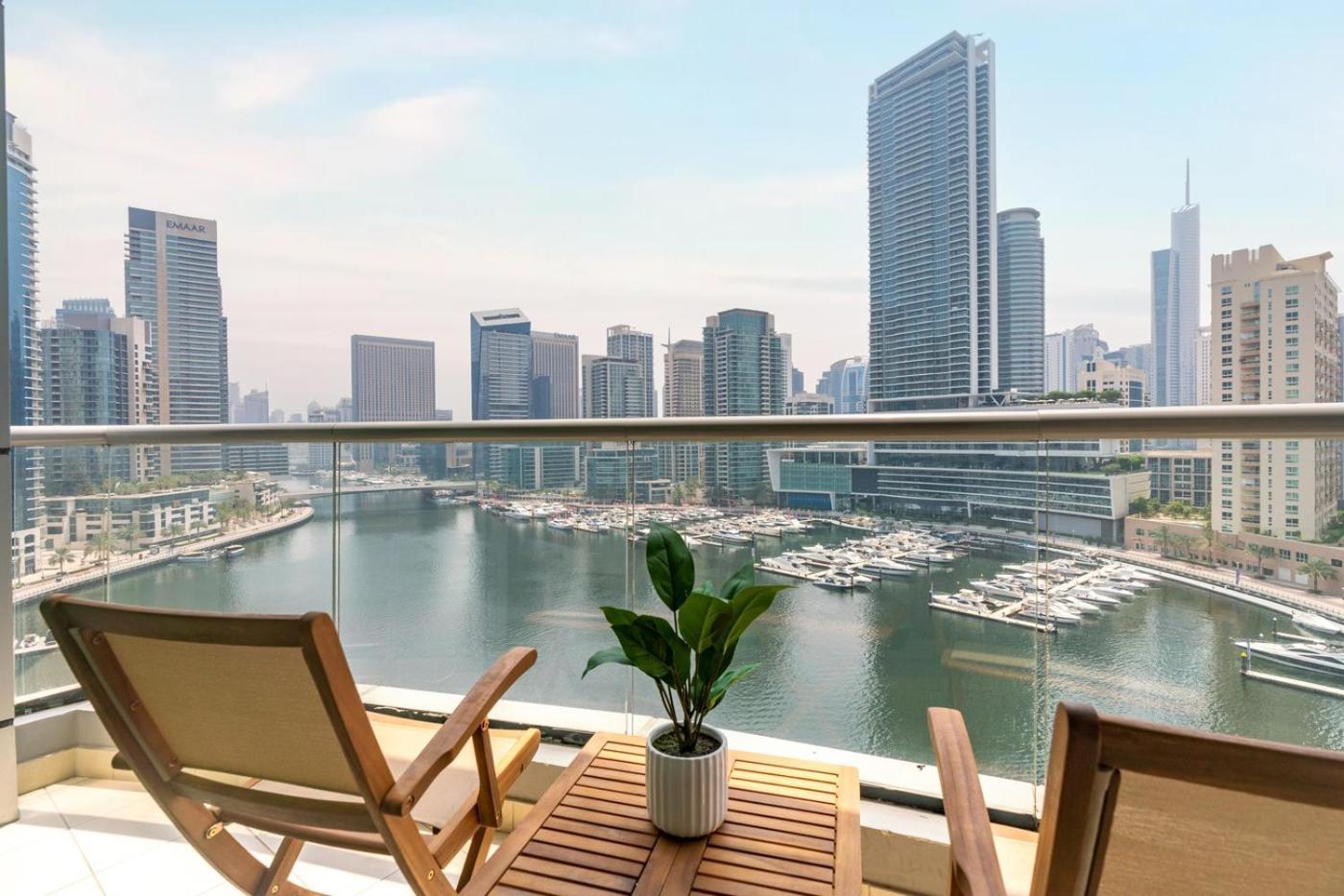 Opulent 1 Bedroom Marina View Apartment