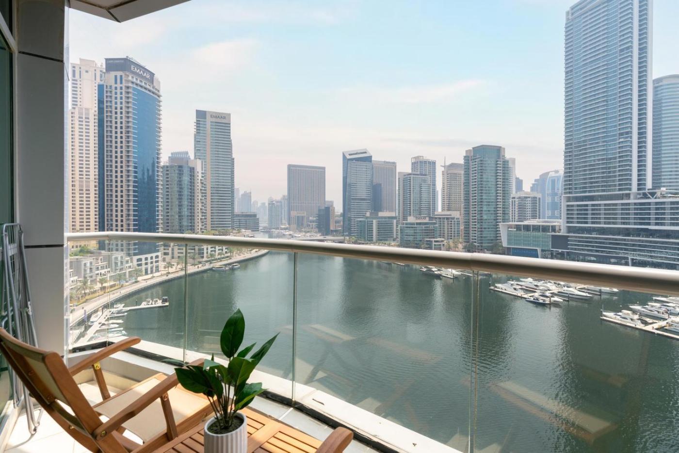Opulent 1 Bedroom Marina View Apartment *