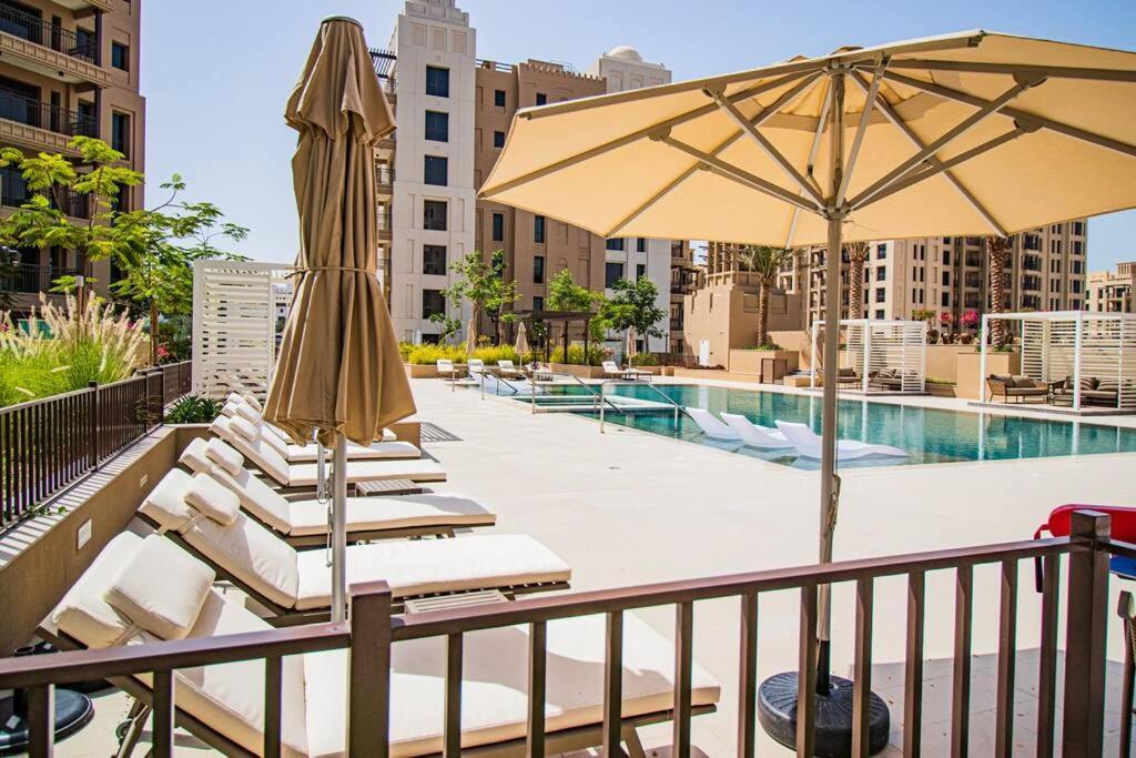 Stunning 2br In Lamtara Mjl Burj View 512 Apartment