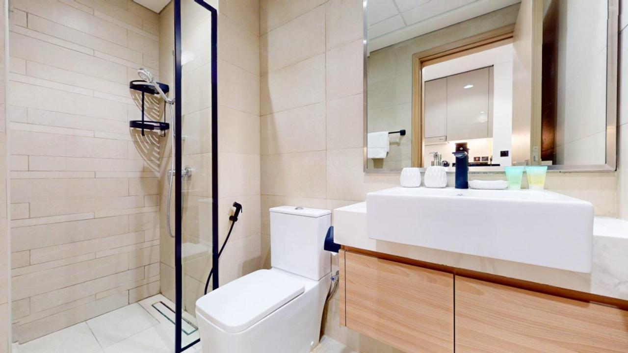Azizi Riviera 21 - Bright Apartment