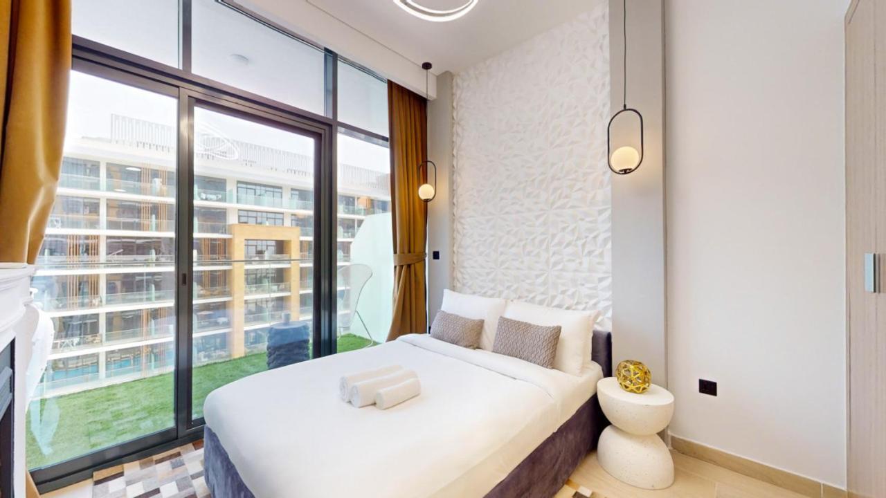 Azizi Riviera 21 - Bright Apartment