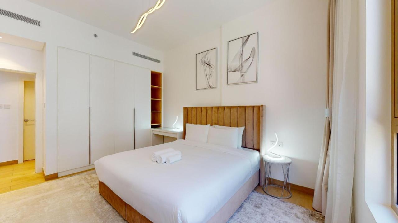 La Cote Building 2 -spacious One Bedroom * Dubai