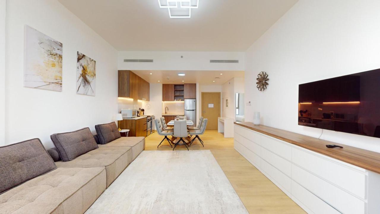 La Cote Building 2 -spacious One Bedroom Apartment