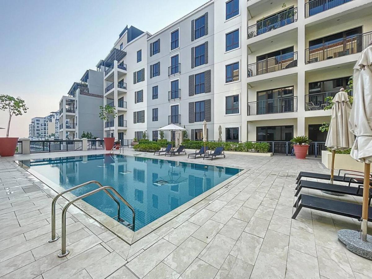 Apartment La Cote Building 2 -spacious One Bedroom *