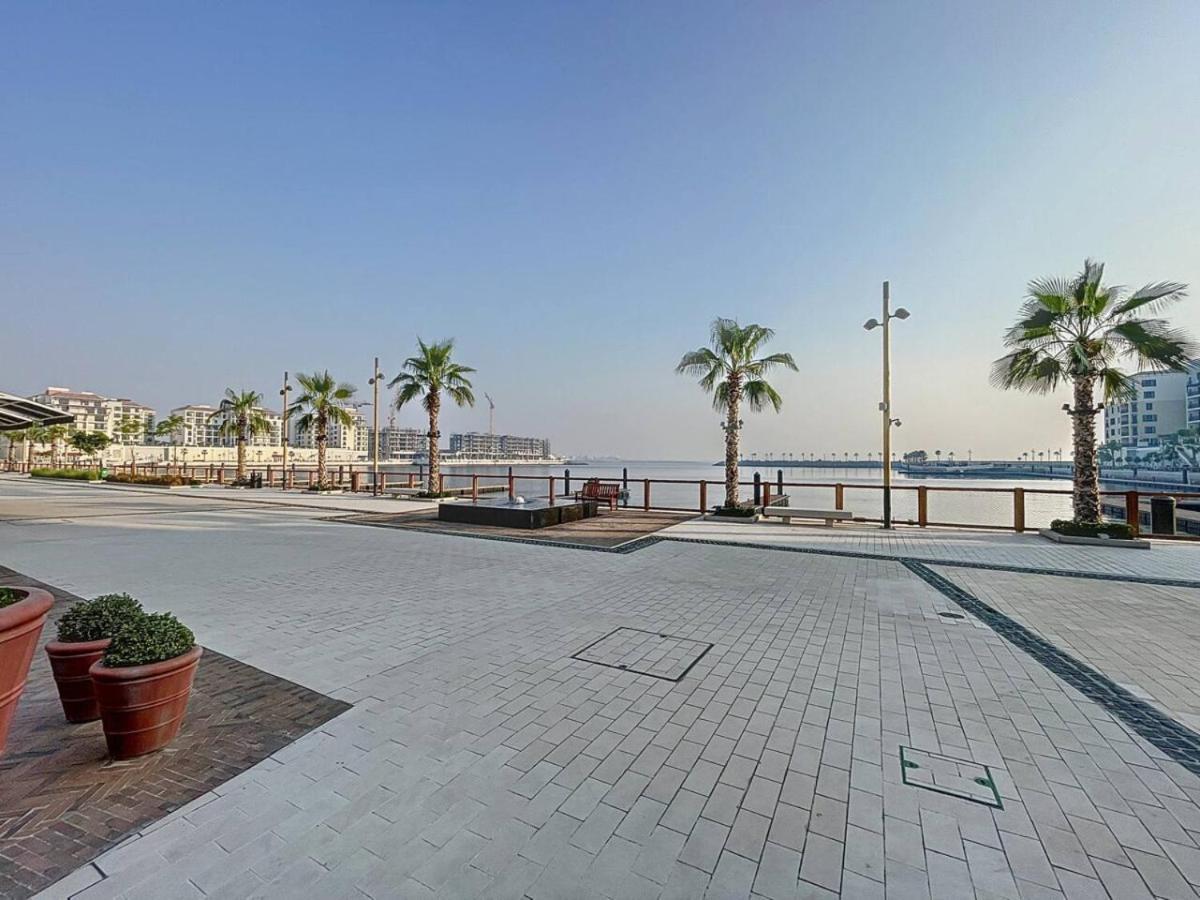 La Cote Building 2 -spacious One Bedroom Apartment Dubai