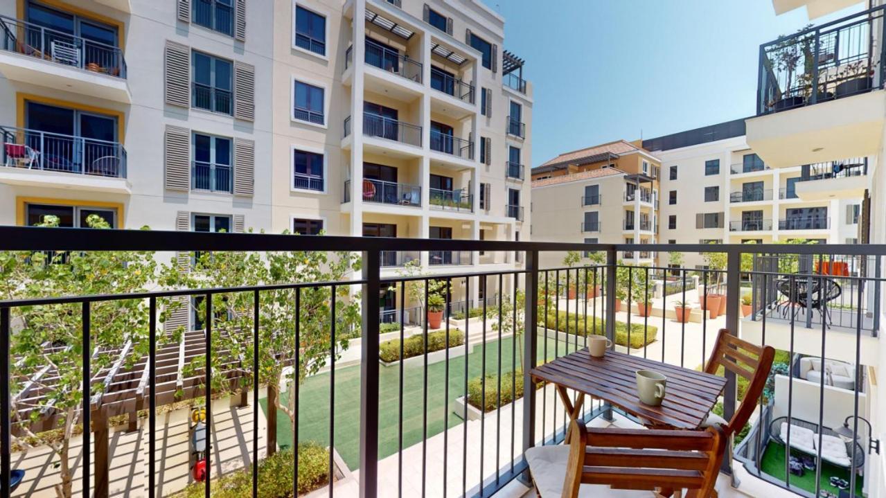 La Cote Building 2 -spacious One Bedroom Apartment Dubai