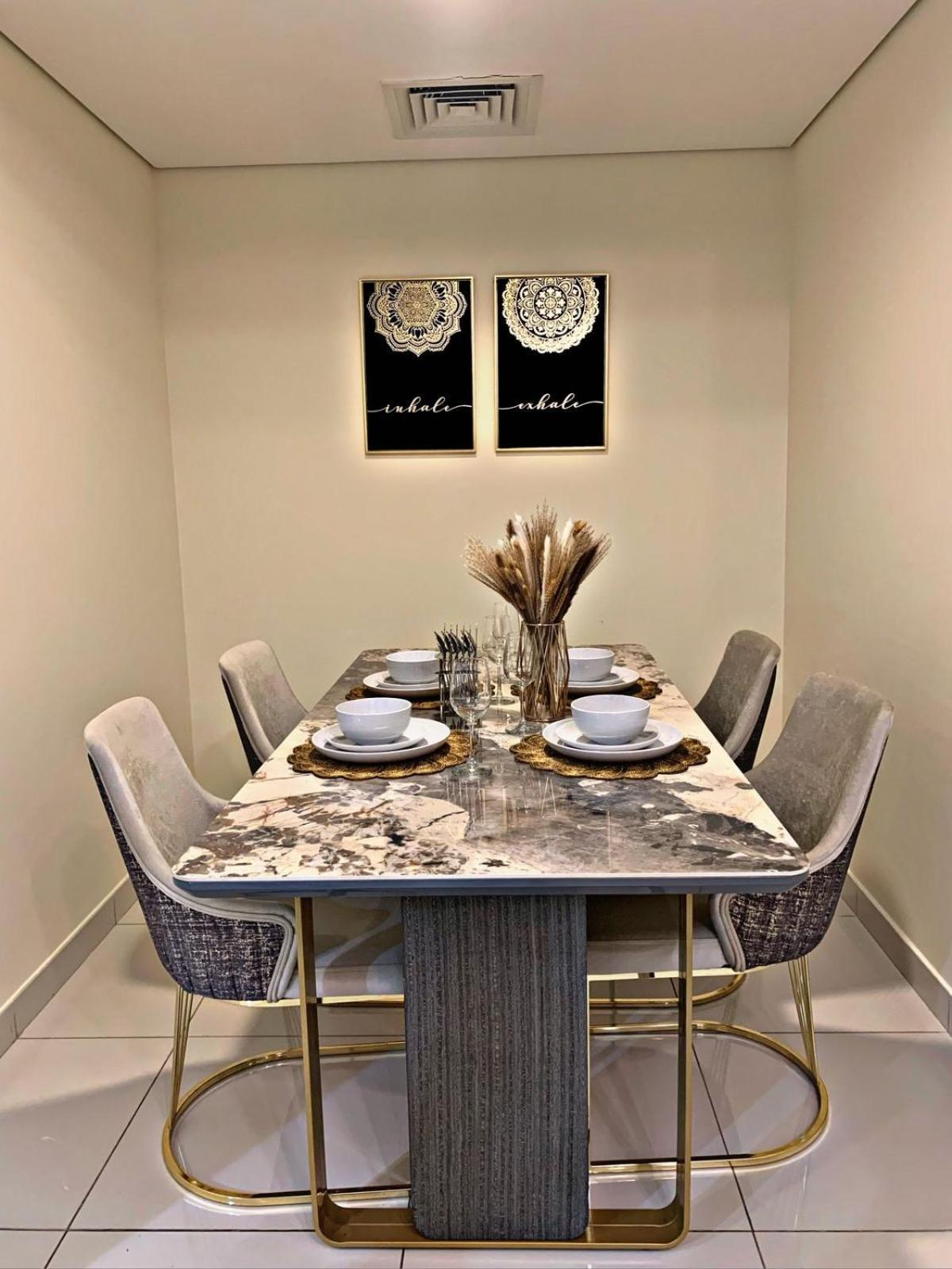 Royal Maison Luxurious 2 Bedroom In Business Bay Apartment Dubai