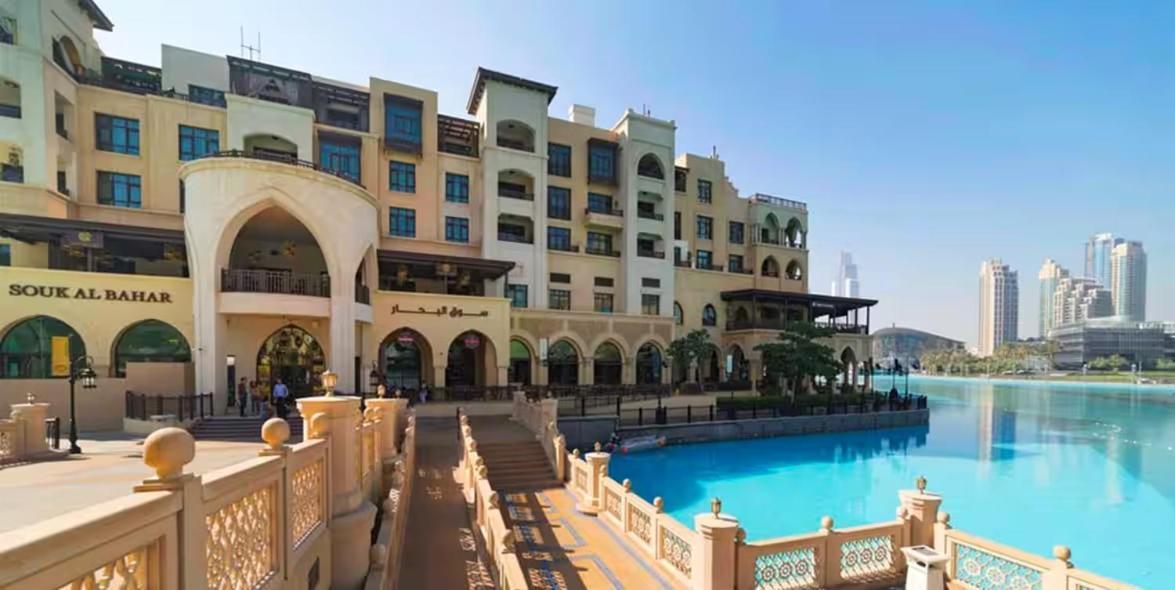 Luxurious Near Burj Khalifa, Free Parking Dubai