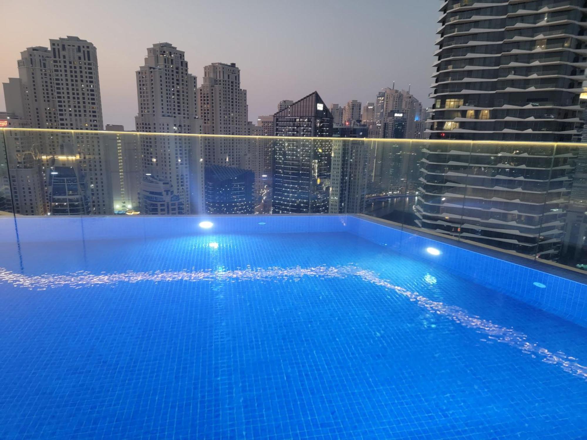 Apartment Savis -radiant Ain & Marina View Dubai
