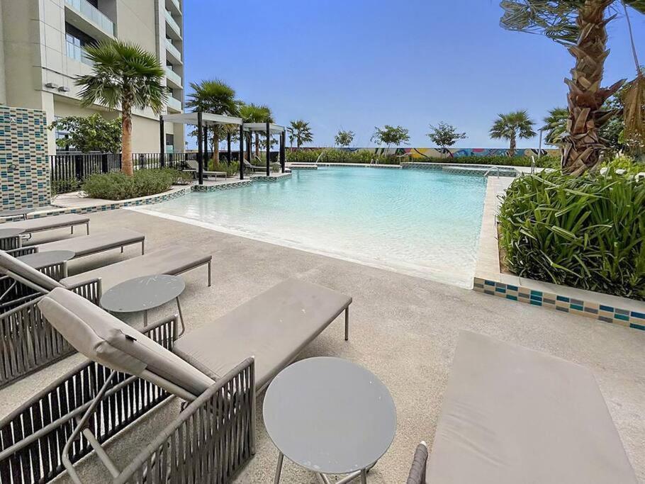 First Class Luxe Living Apartment Dubai